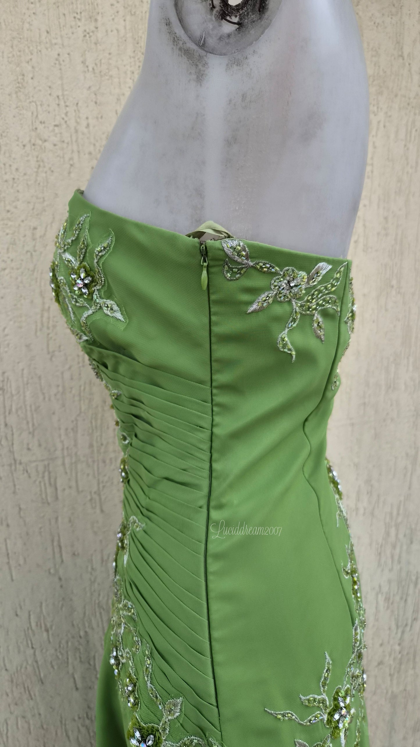 Robe bustier verte brodée
