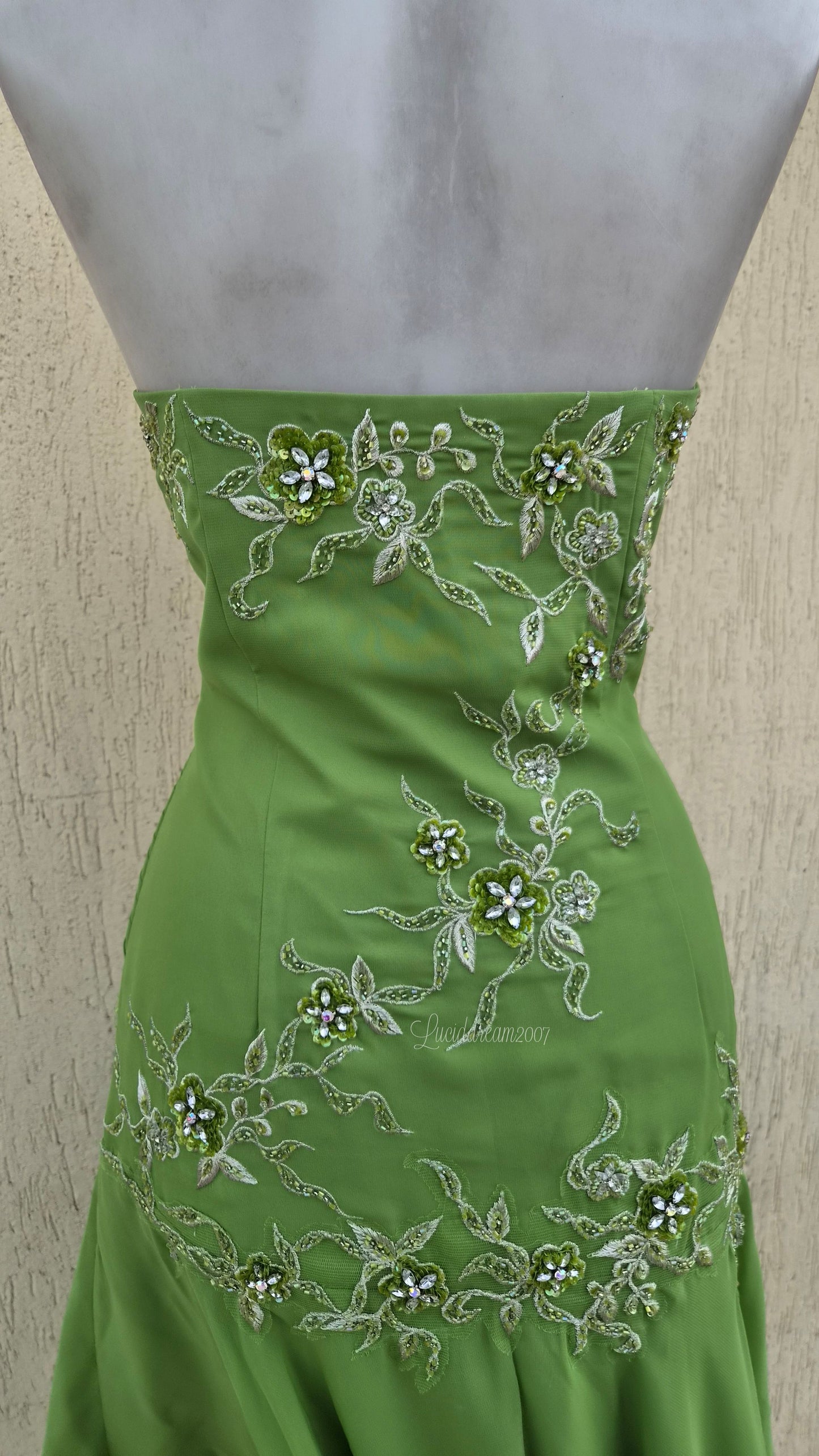 Robe bustier verte brodée