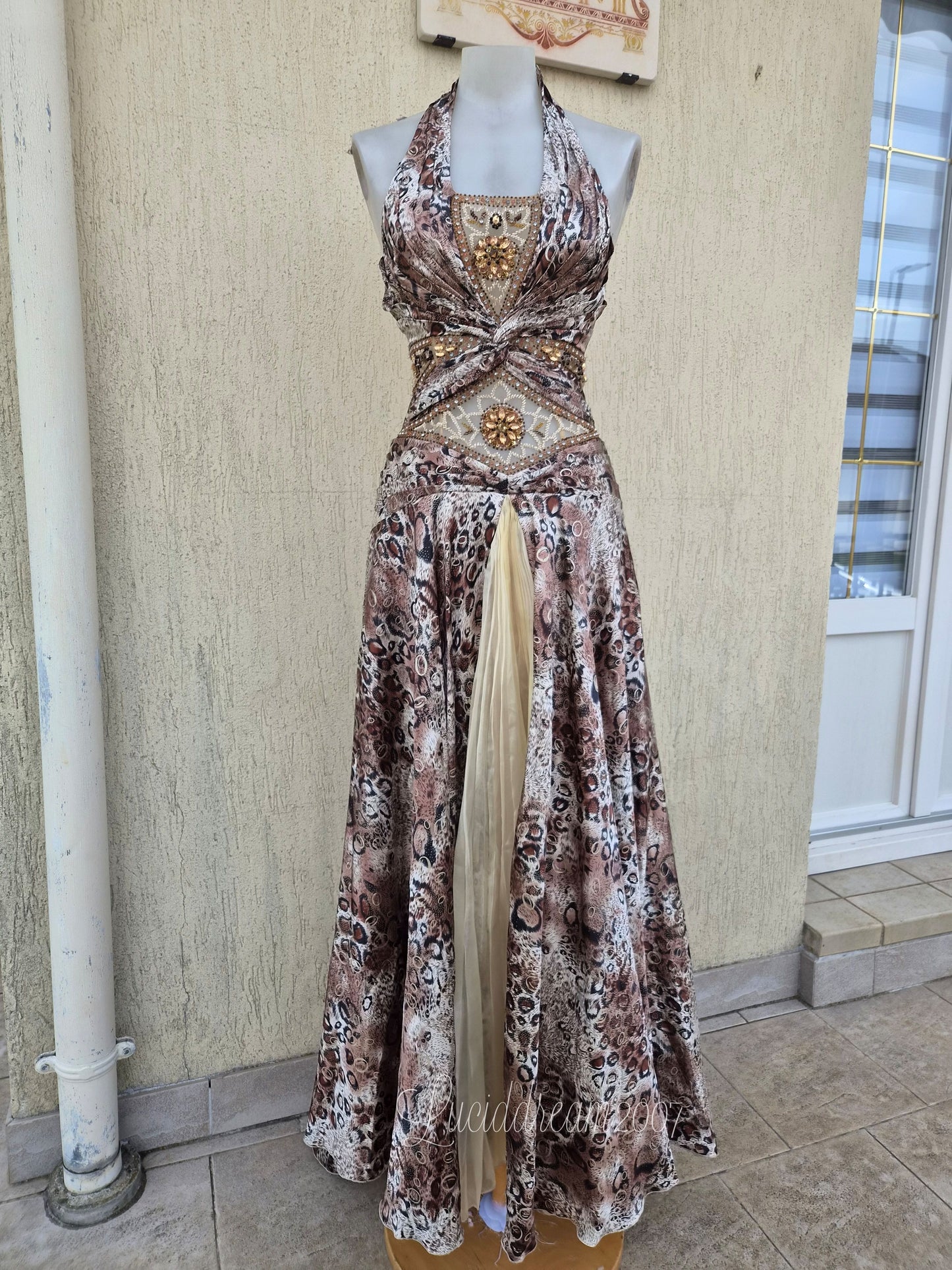 Embroidered beige-toned dress