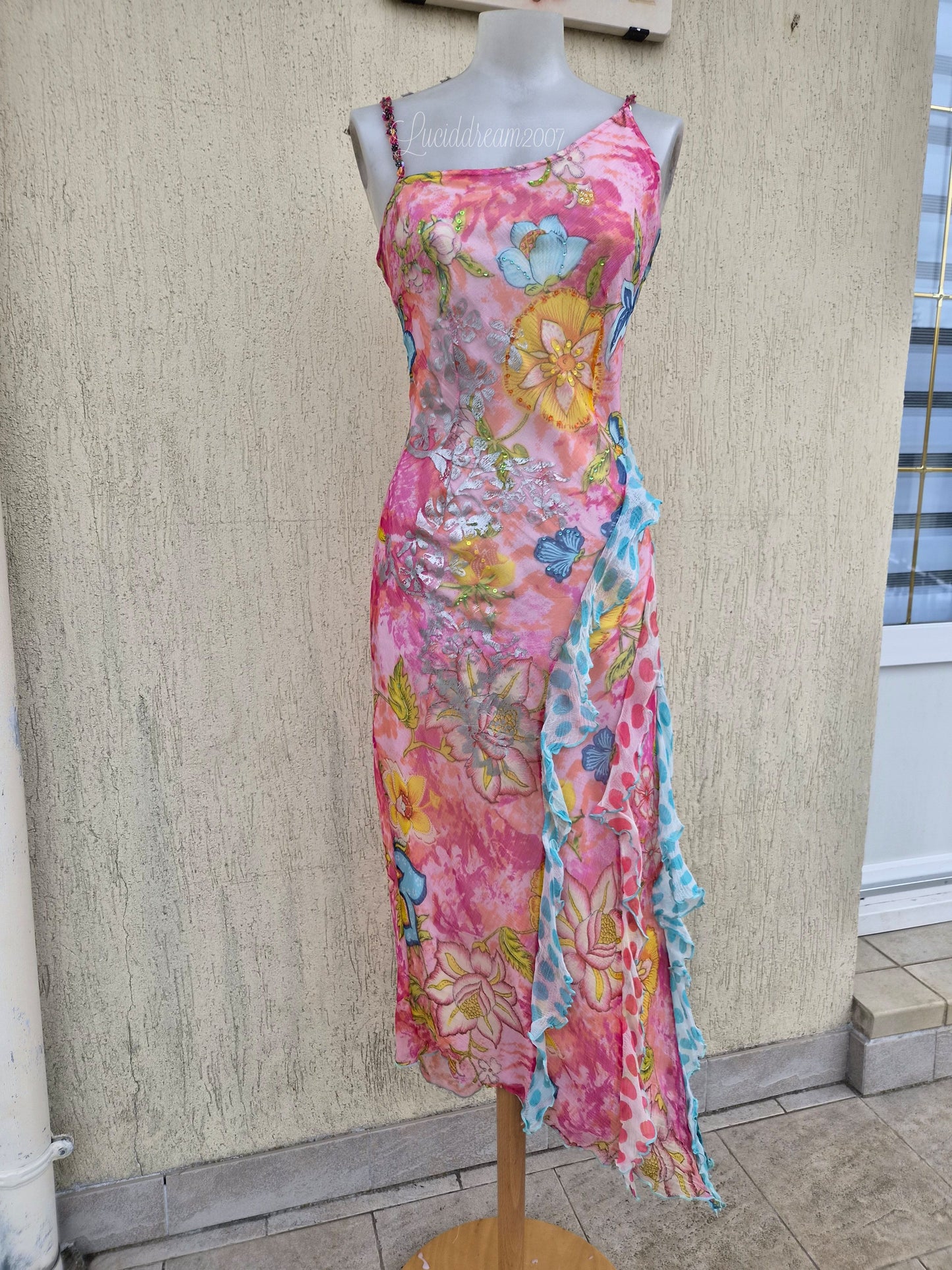 Robe fleurie tons roses