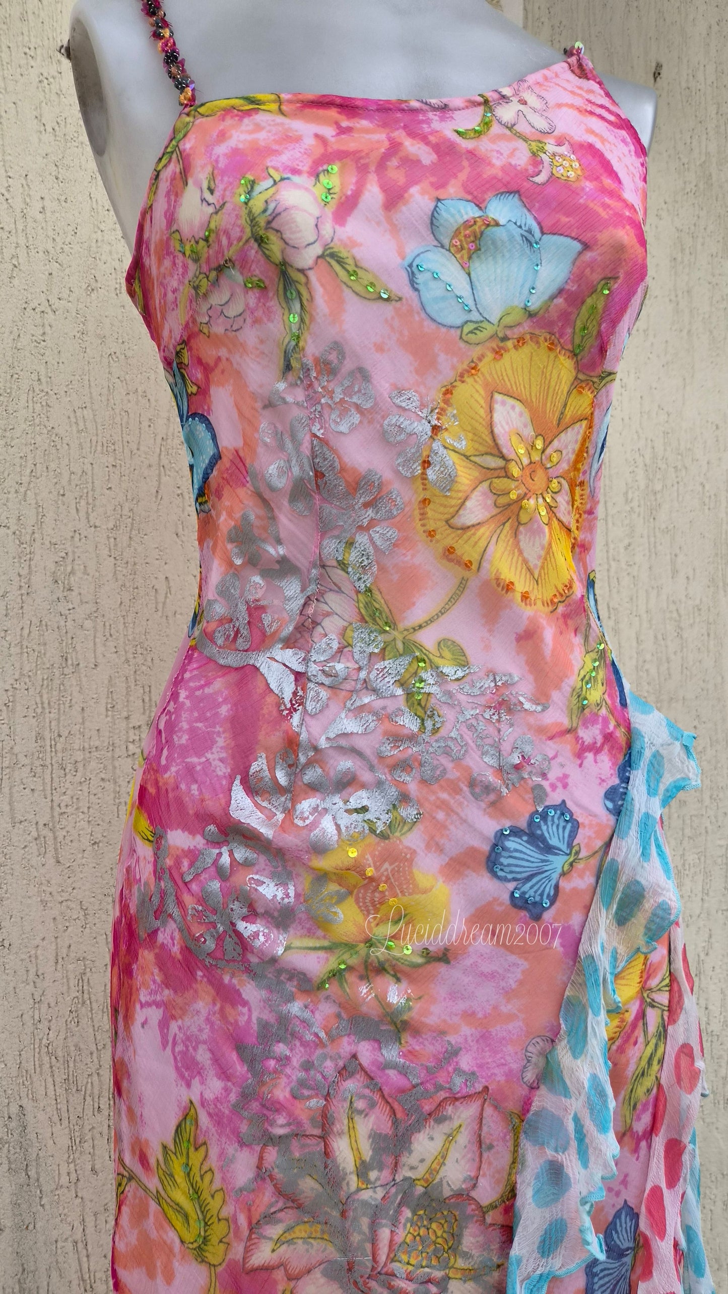 Robe fleurie tons roses
