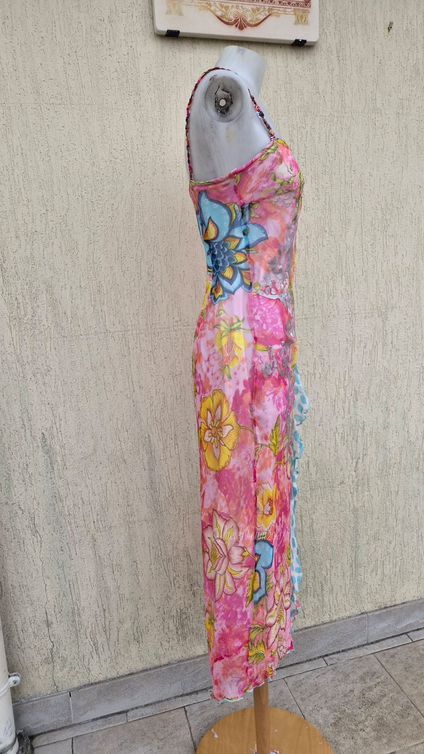 Robe fleurie tons roses