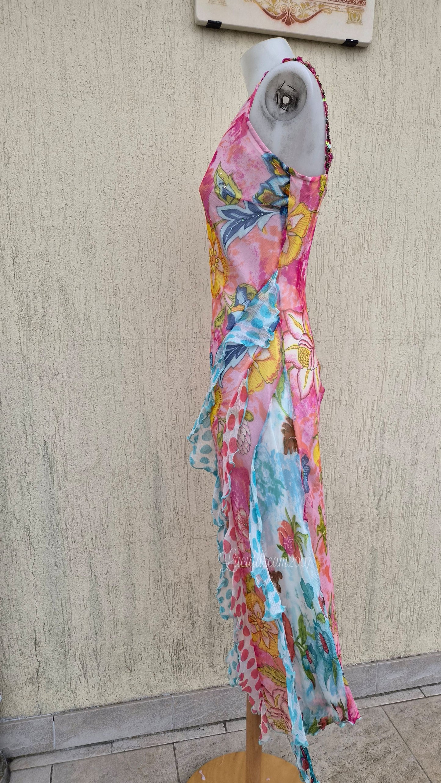 Robe fleurie tons roses