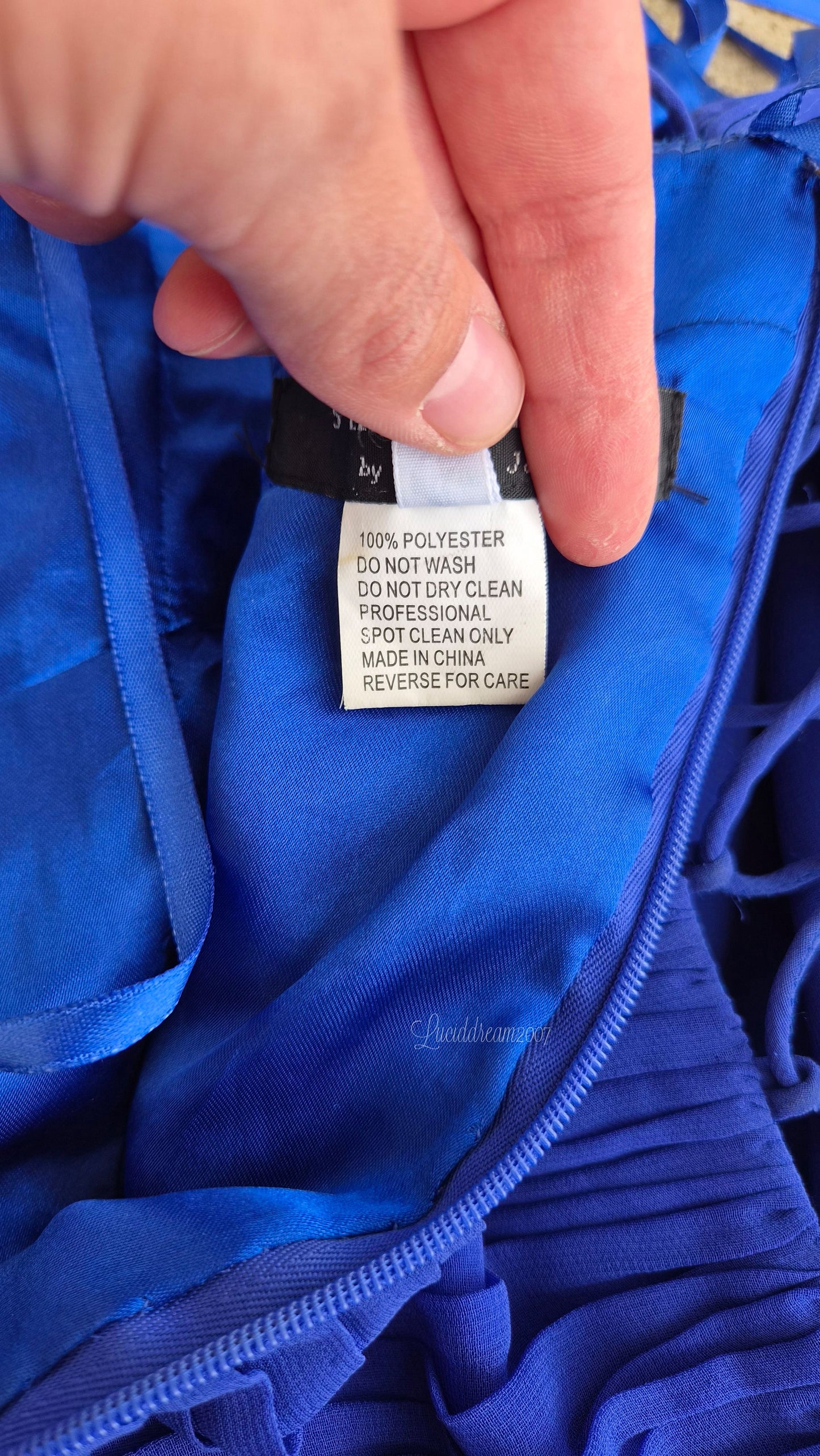 Robe bleue électrique brodée