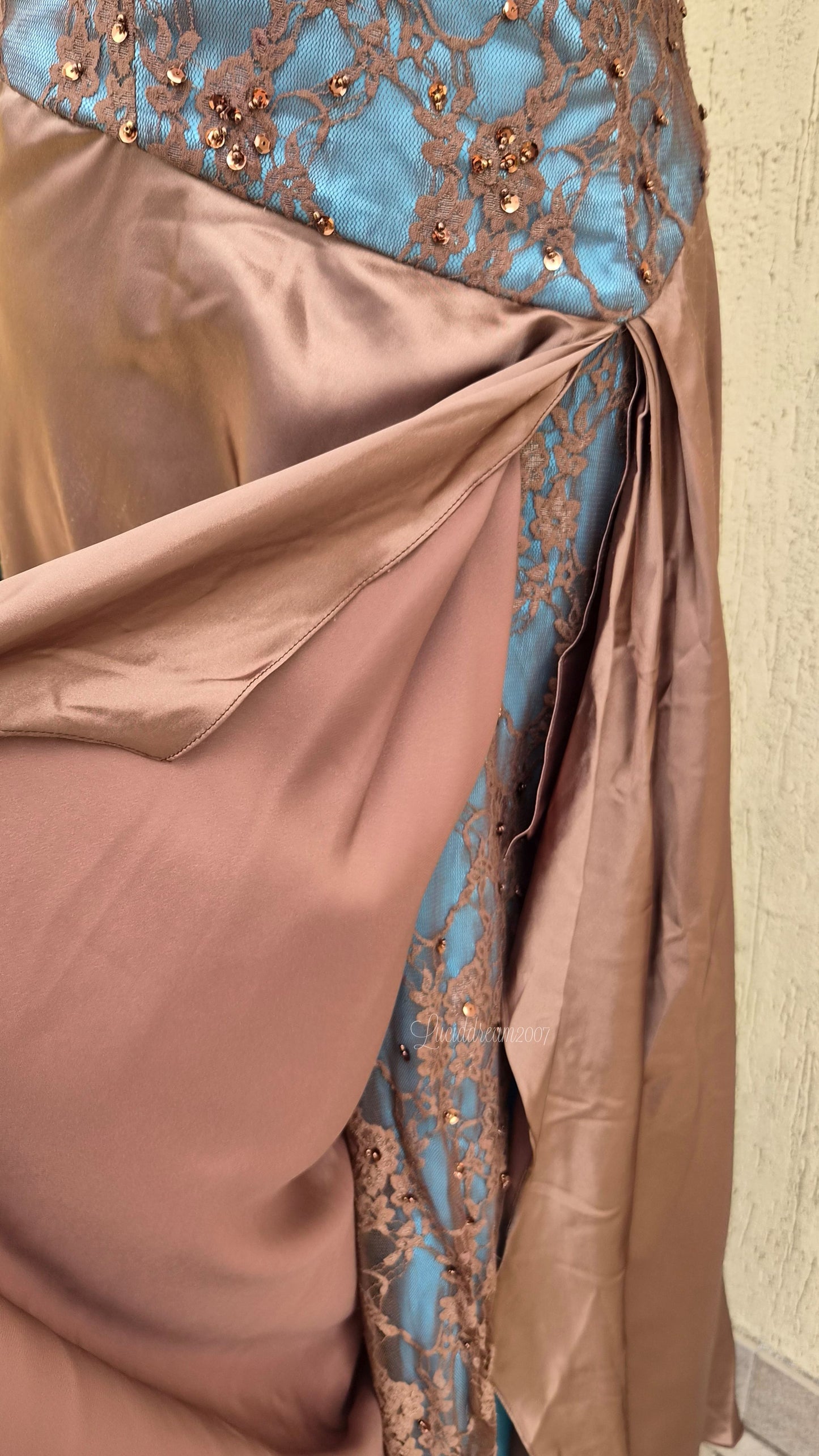 Robe de soirée marron et bleue