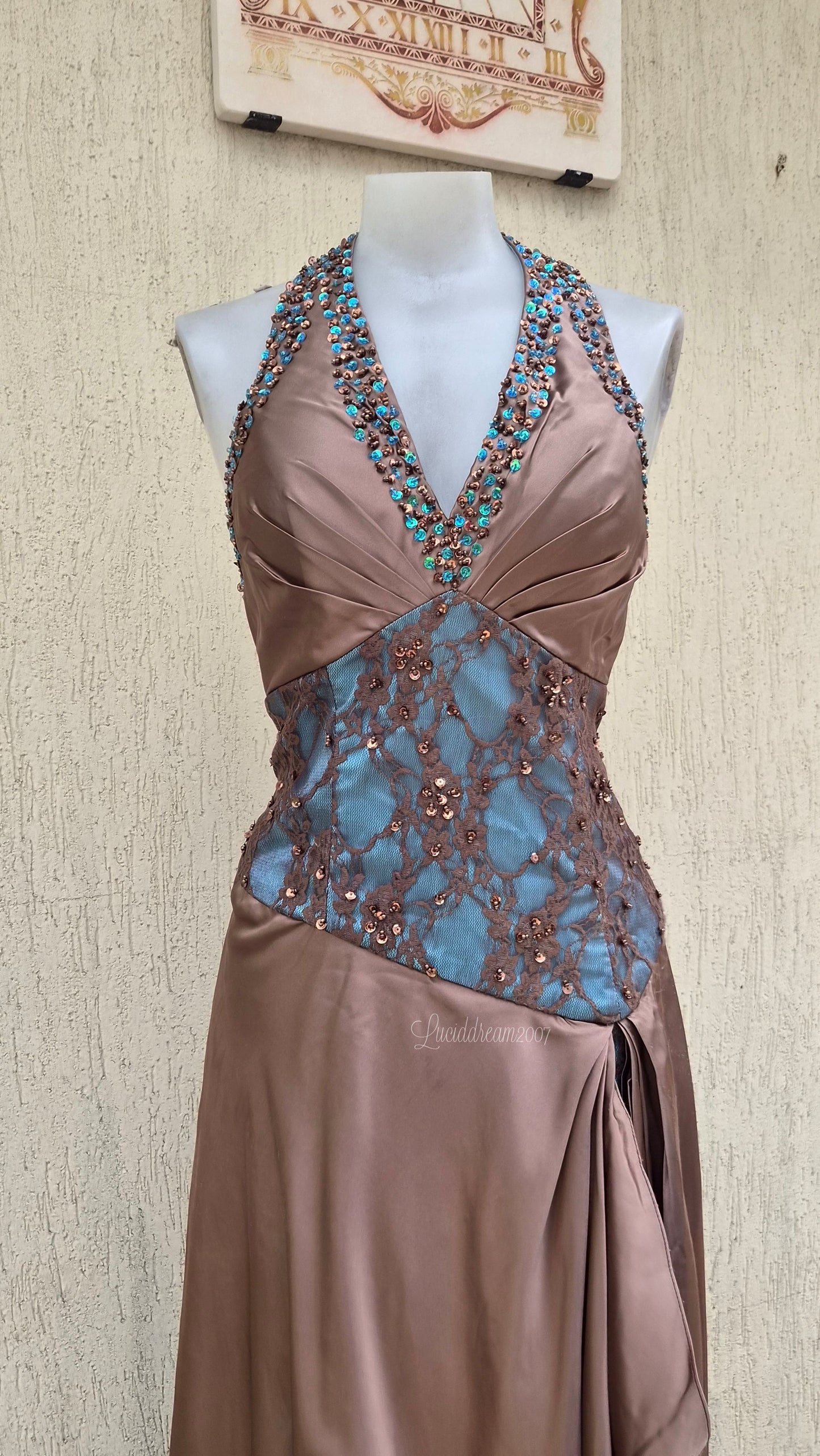 Robe de soirée marron et bleue