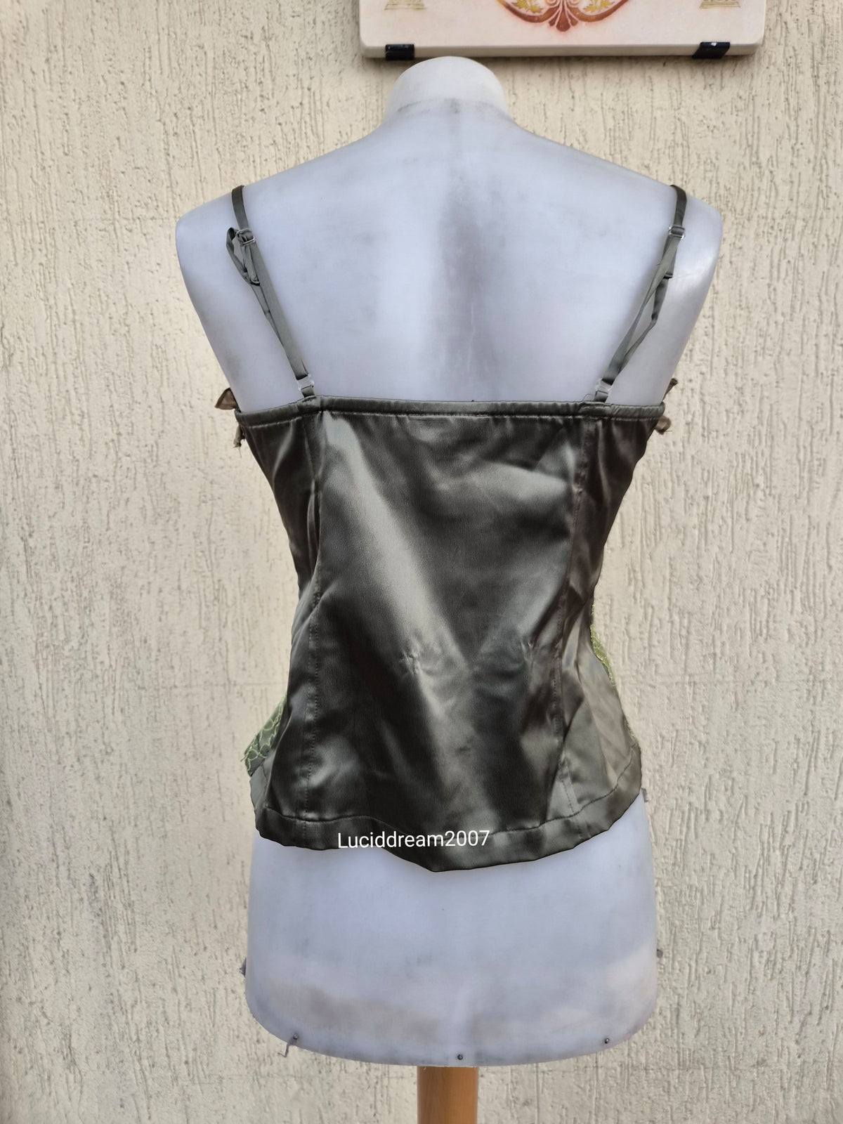 Haut esprit corset laçage et dentelle vert