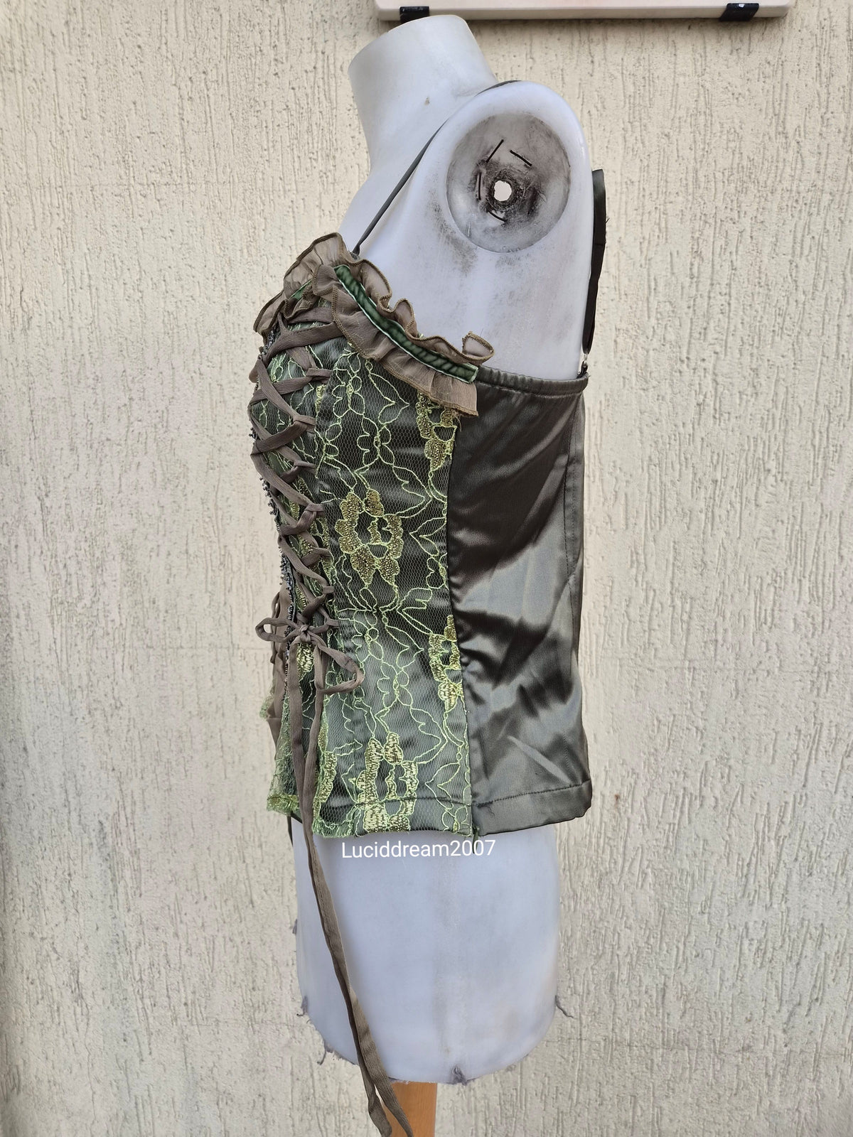 Haut esprit corset laçage et dentelle vert