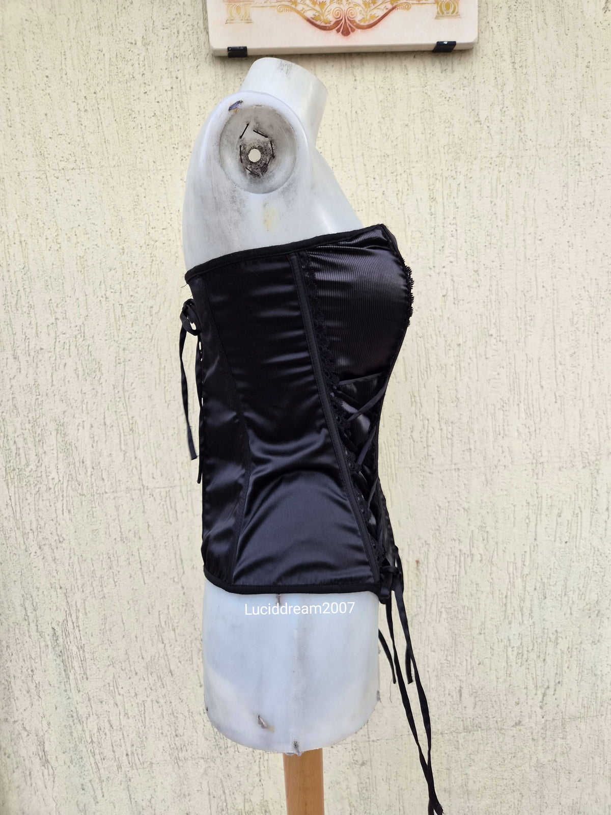 Haut corset satiné noir