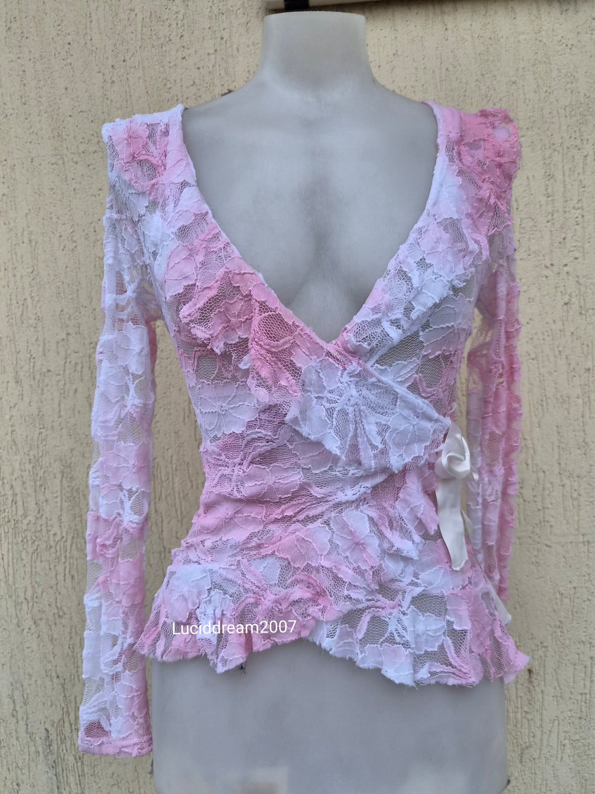 Cache coeur dentelle rose et blanc