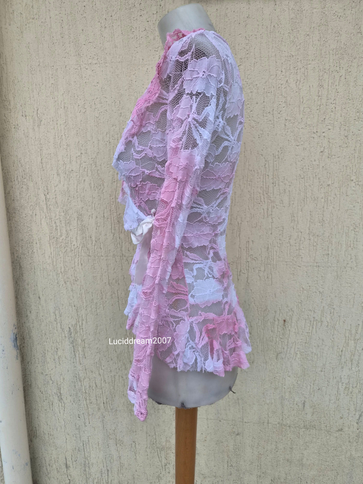Cache coeur dentelle rose et blanc