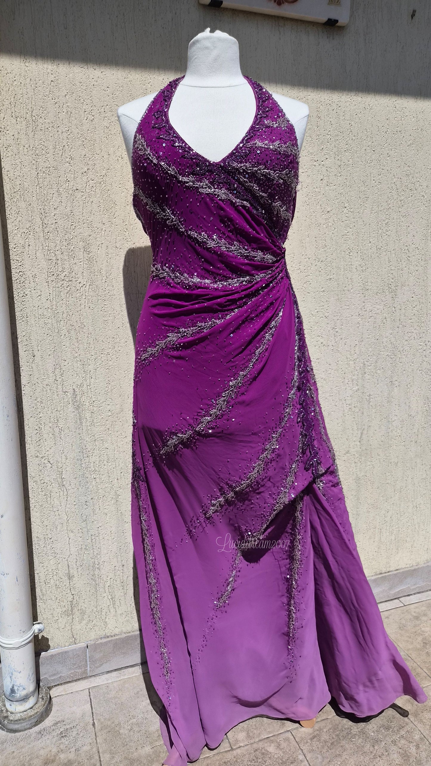 Robe dos nu violette brodée
