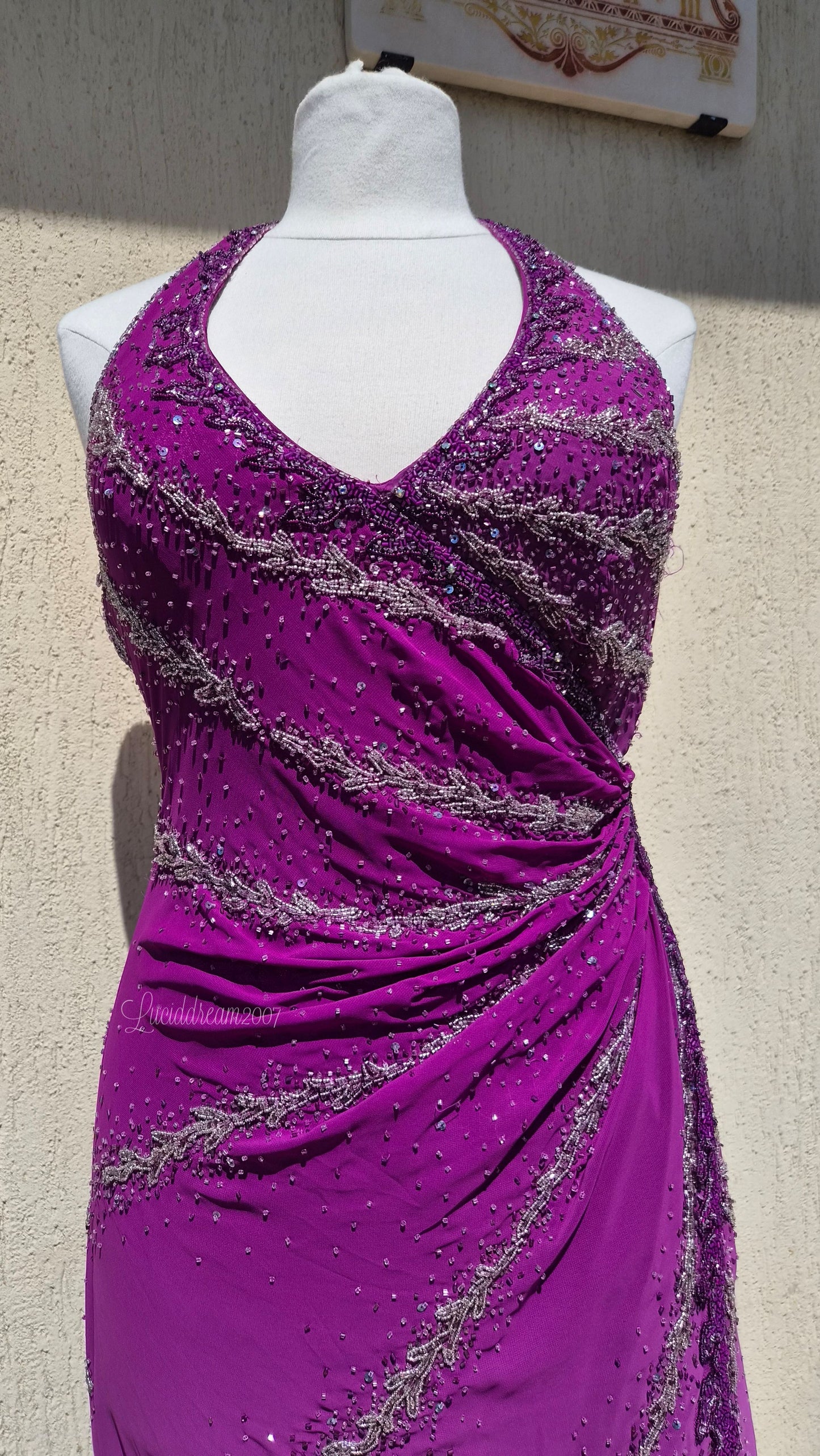 Robe dos nu violette brodée