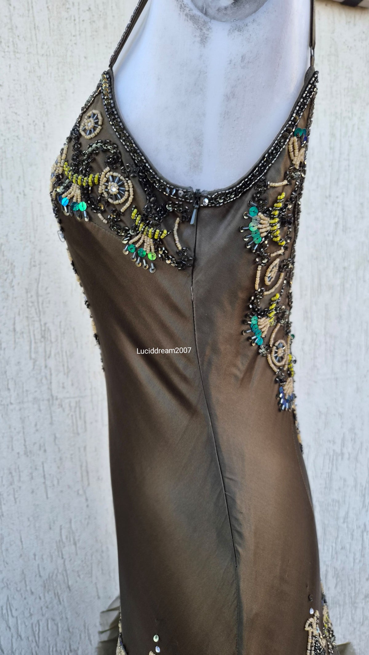 Robe verte brodée dropwaist