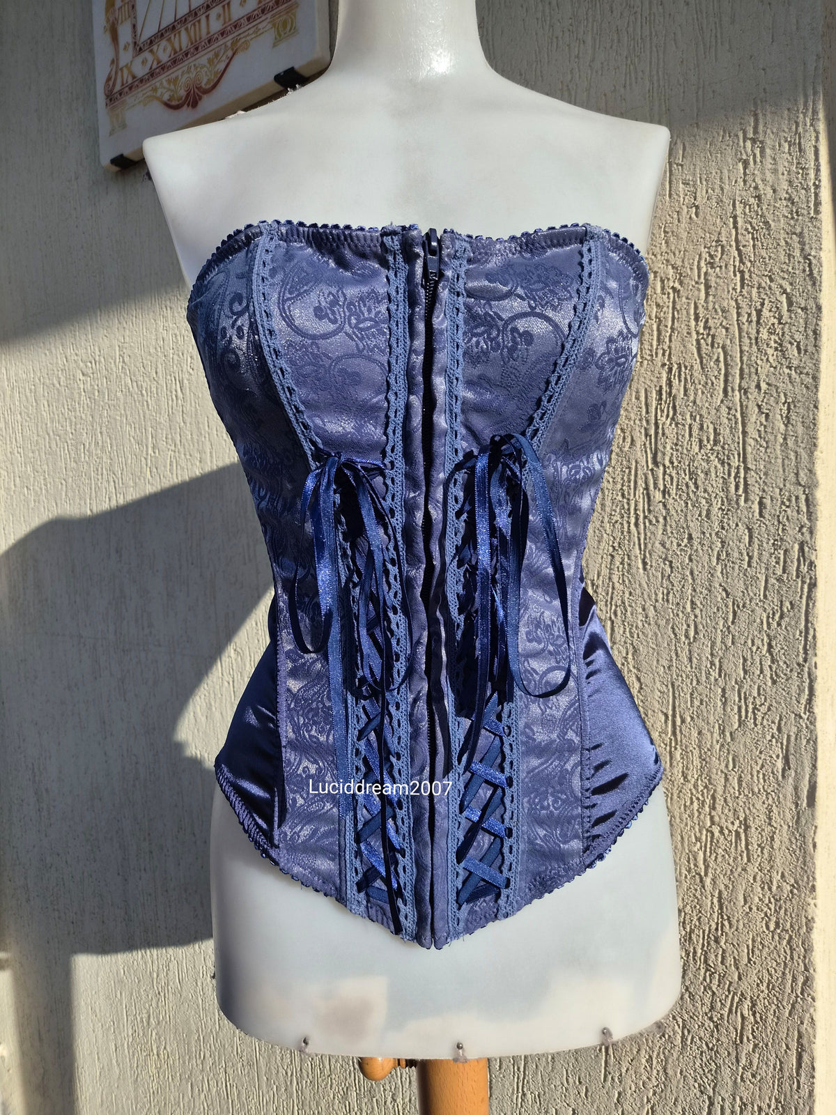 Bustier esprit corset bleu