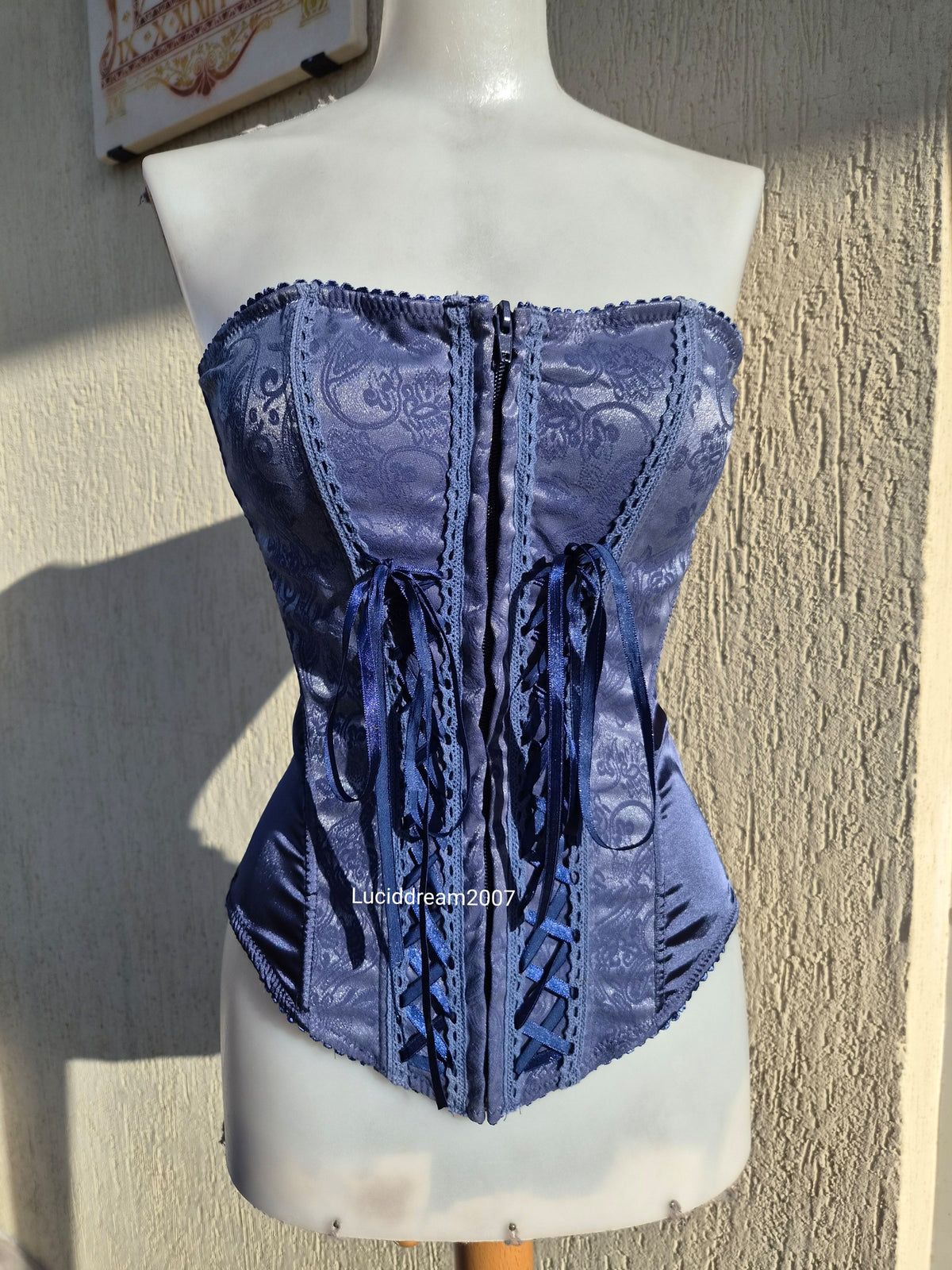 Bustier esprit corset bleu