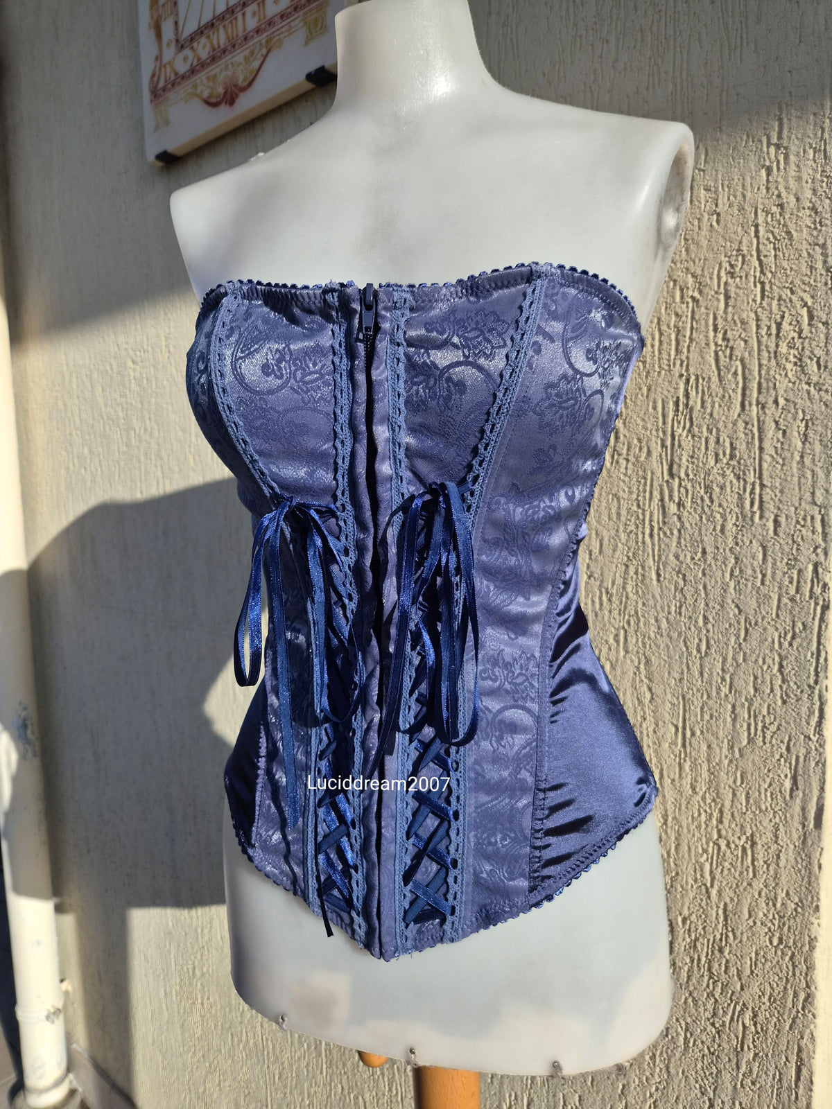 Bustier esprit corset bleu