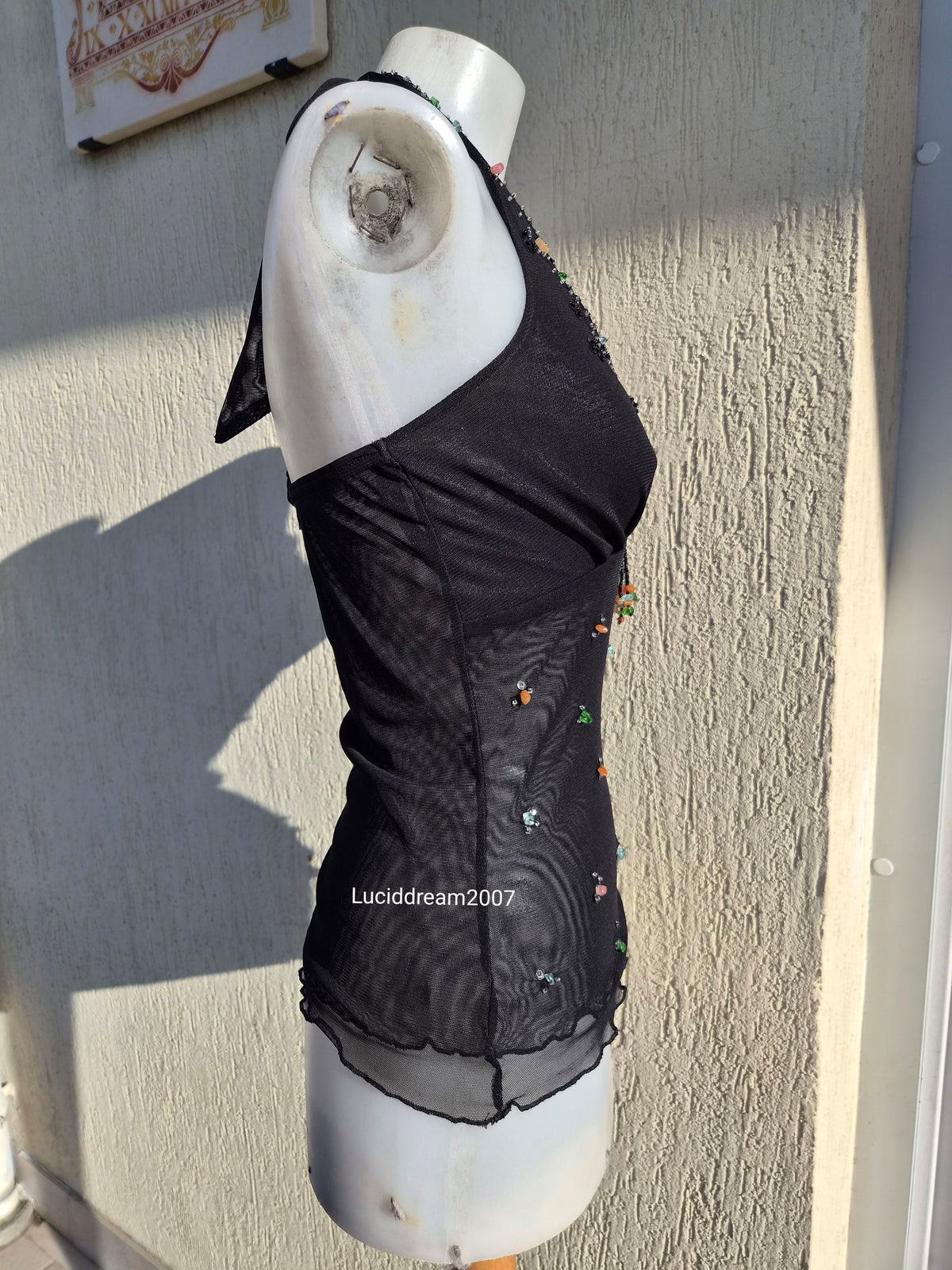 Haut dos nu en voile noir