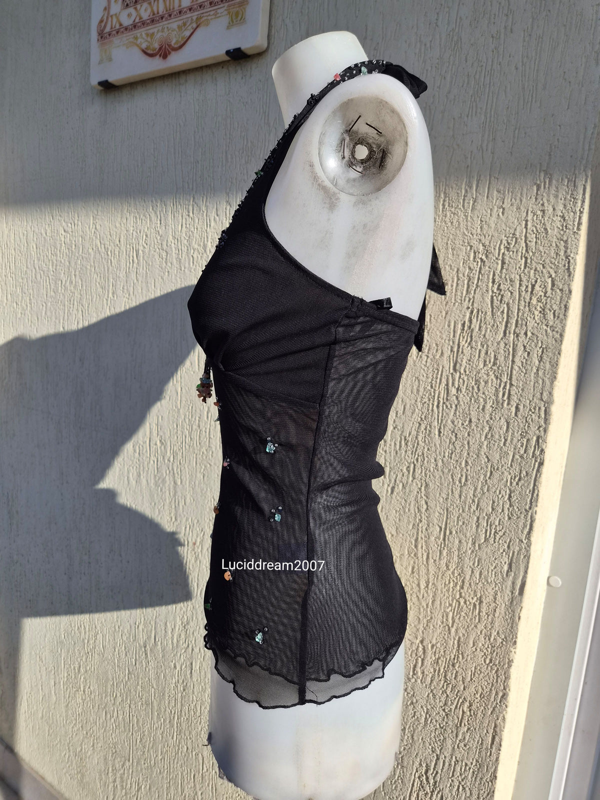 Haut dos nu en voile noir