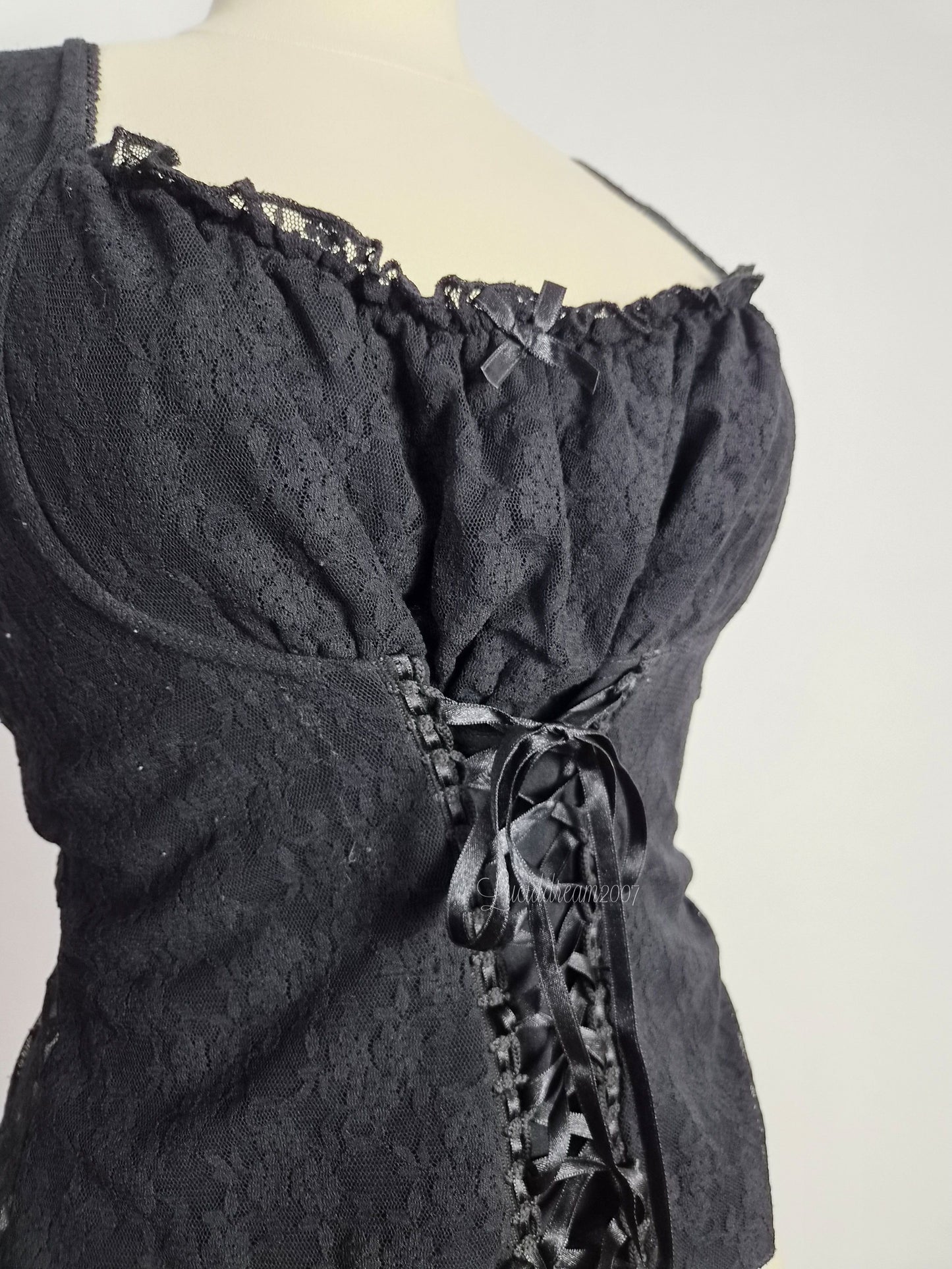 Haut esprit corset 3 Suisses