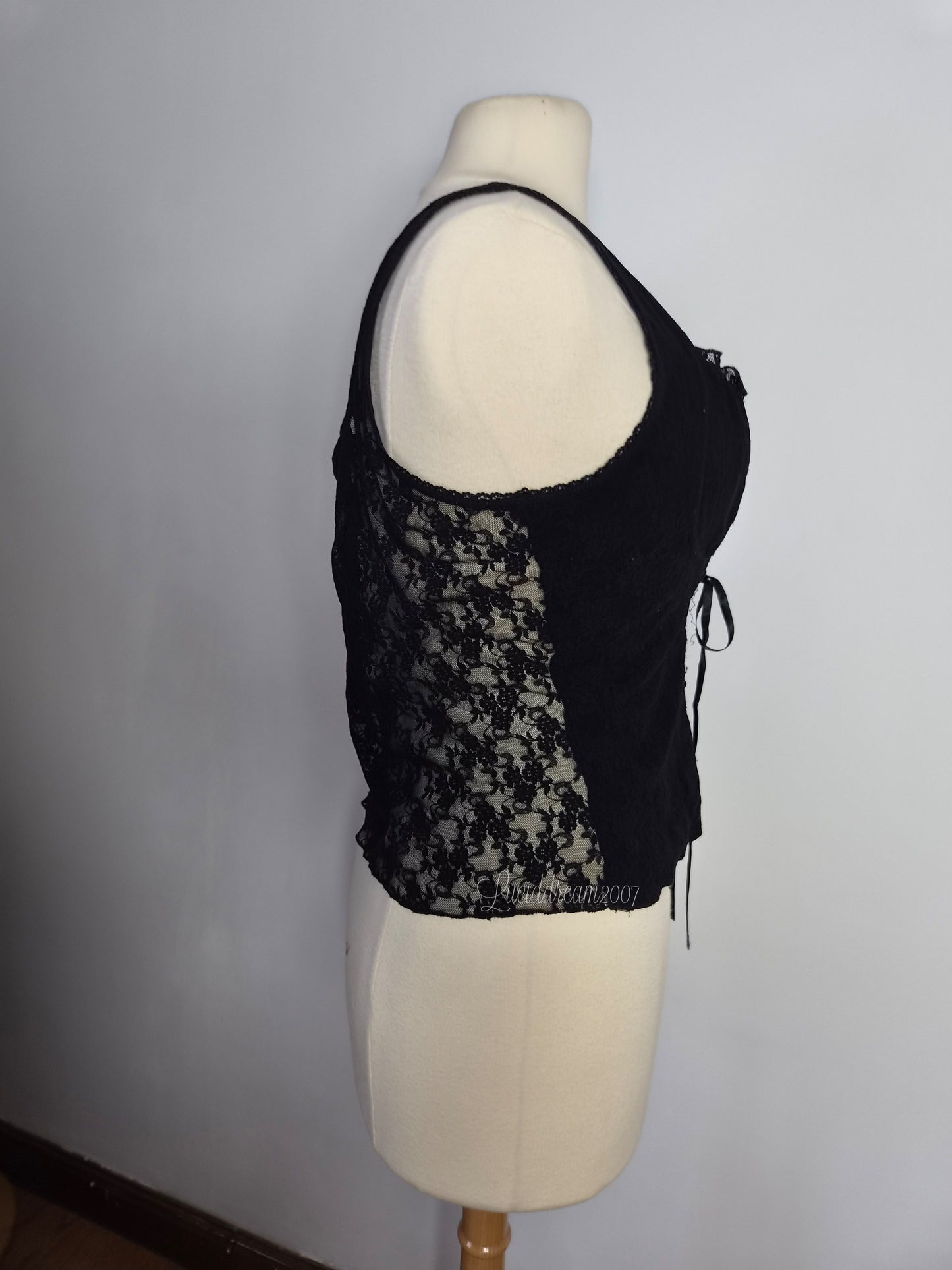 Haut esprit corset 3 Suisses
