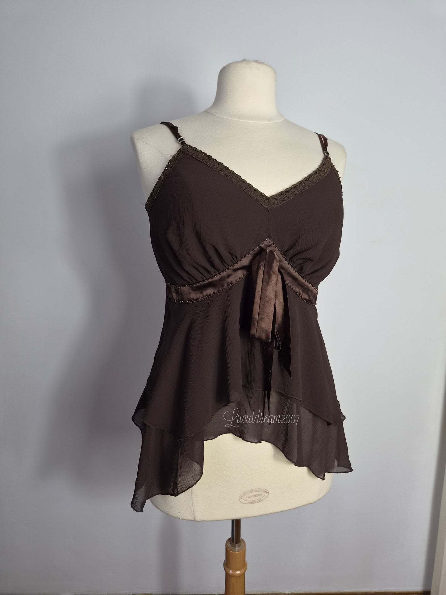 Haut en voile asymétrique marron