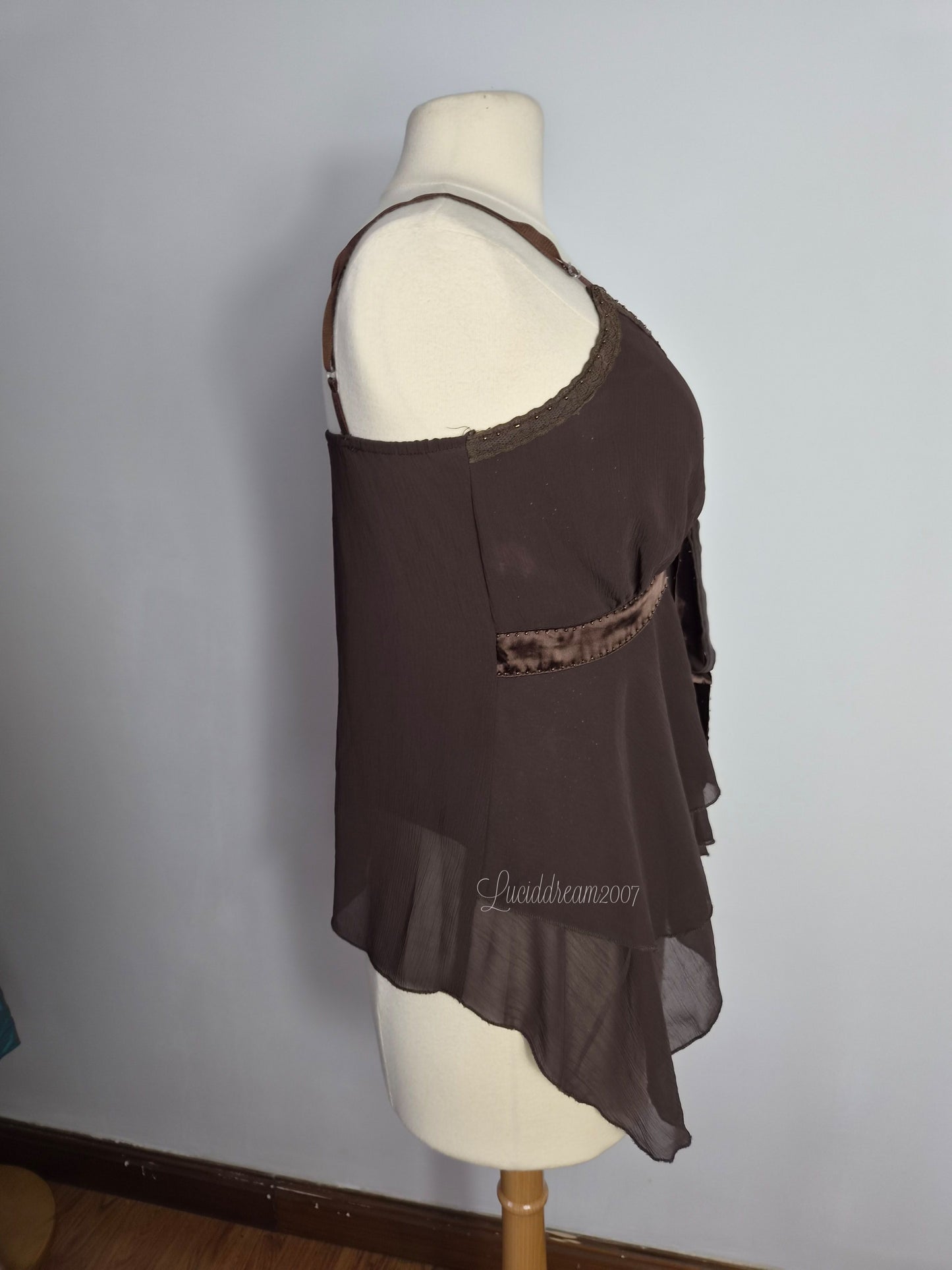 Haut en voile asymétrique marron