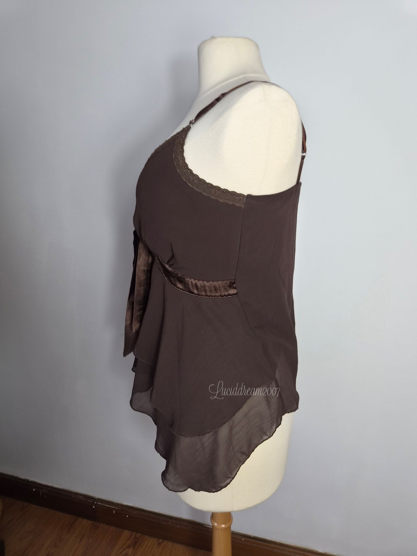 Haut en voile asymétrique marron