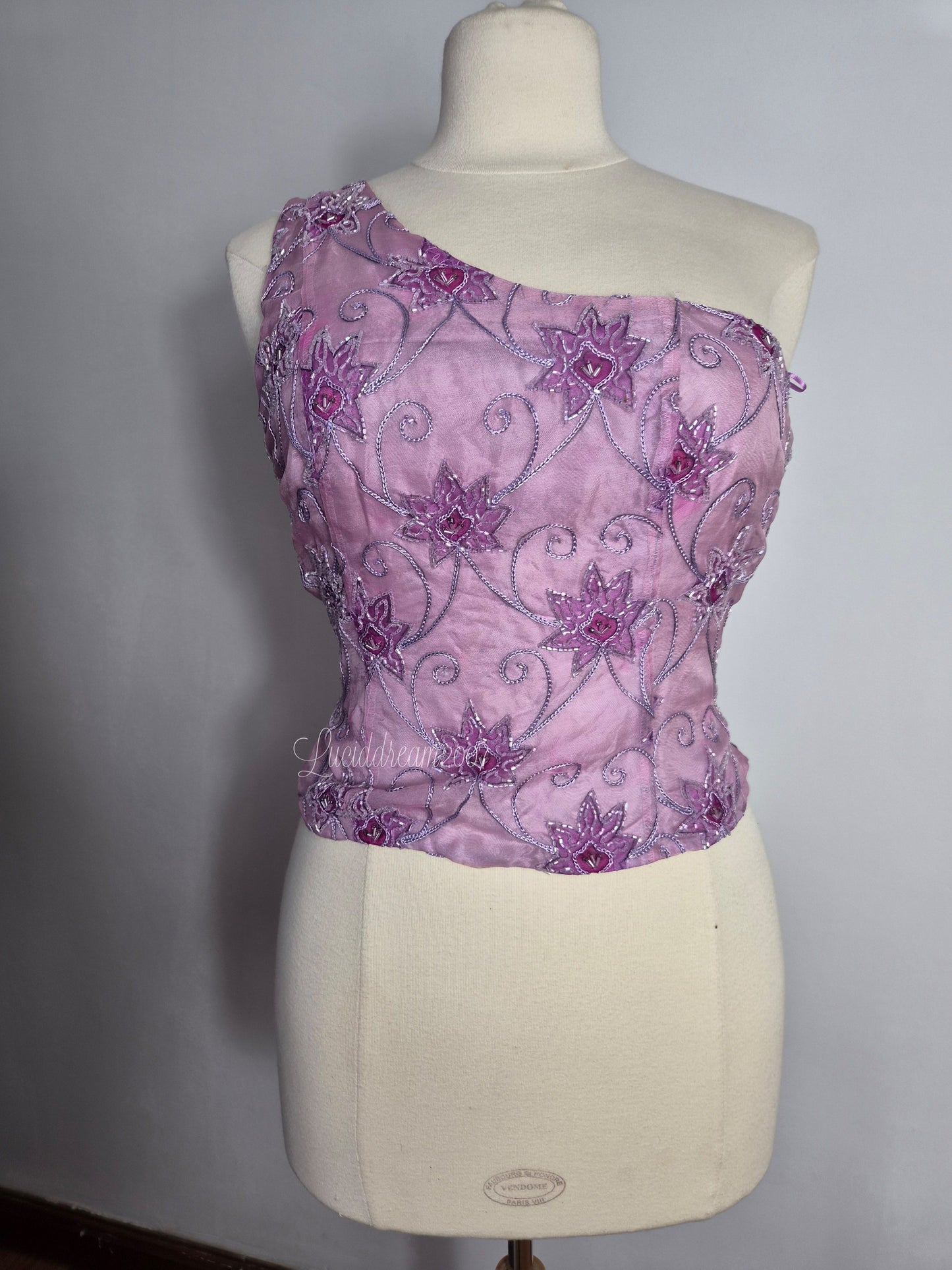 Haut asymétrique brodé lila