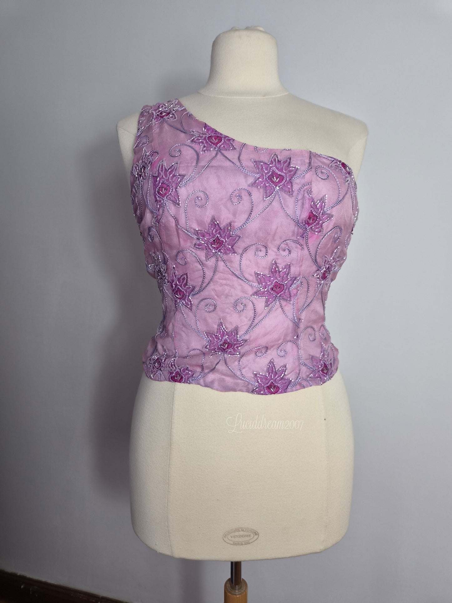 Haut asymétrique brodé lila