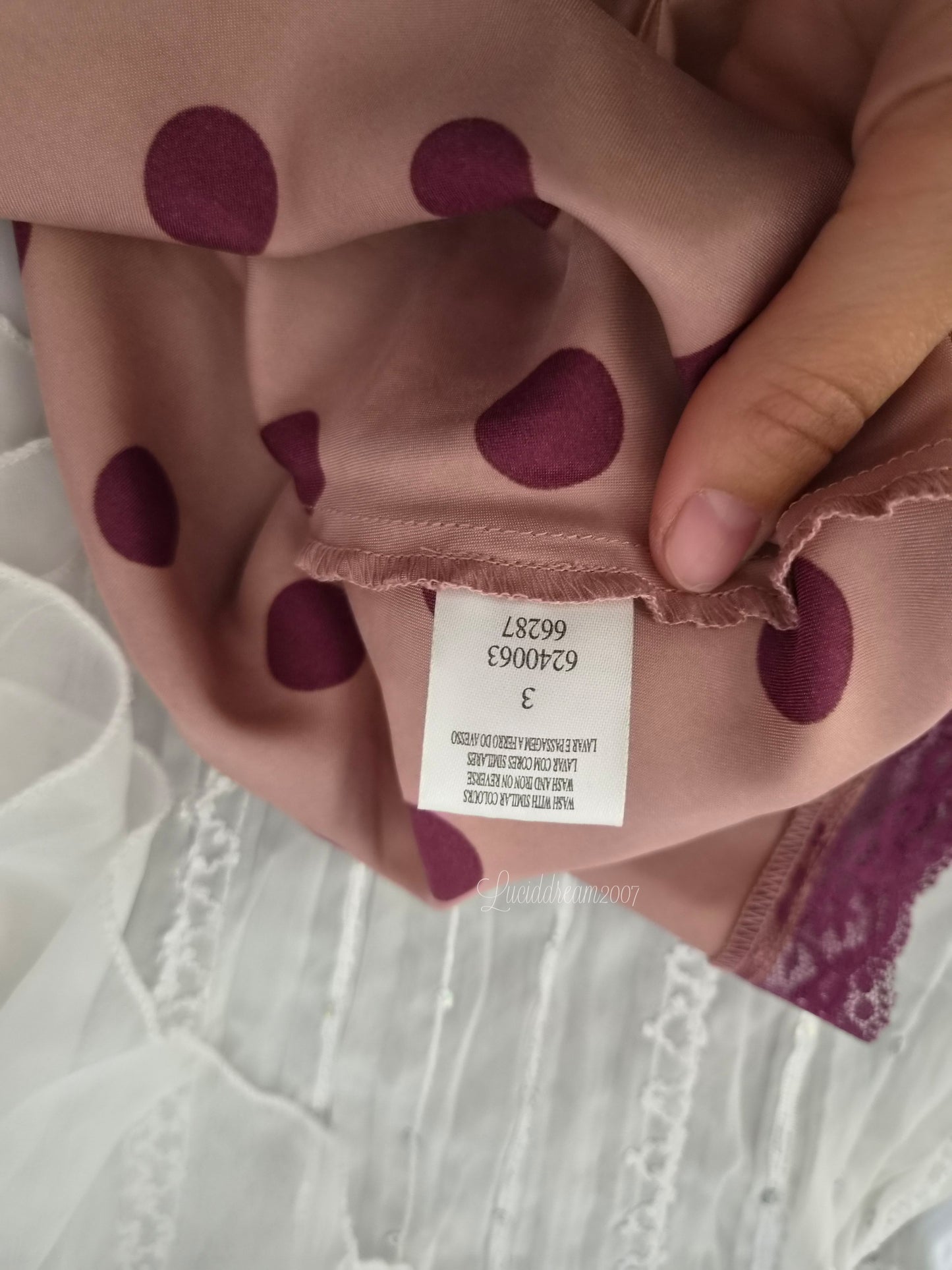 Haut satiné rose à pois