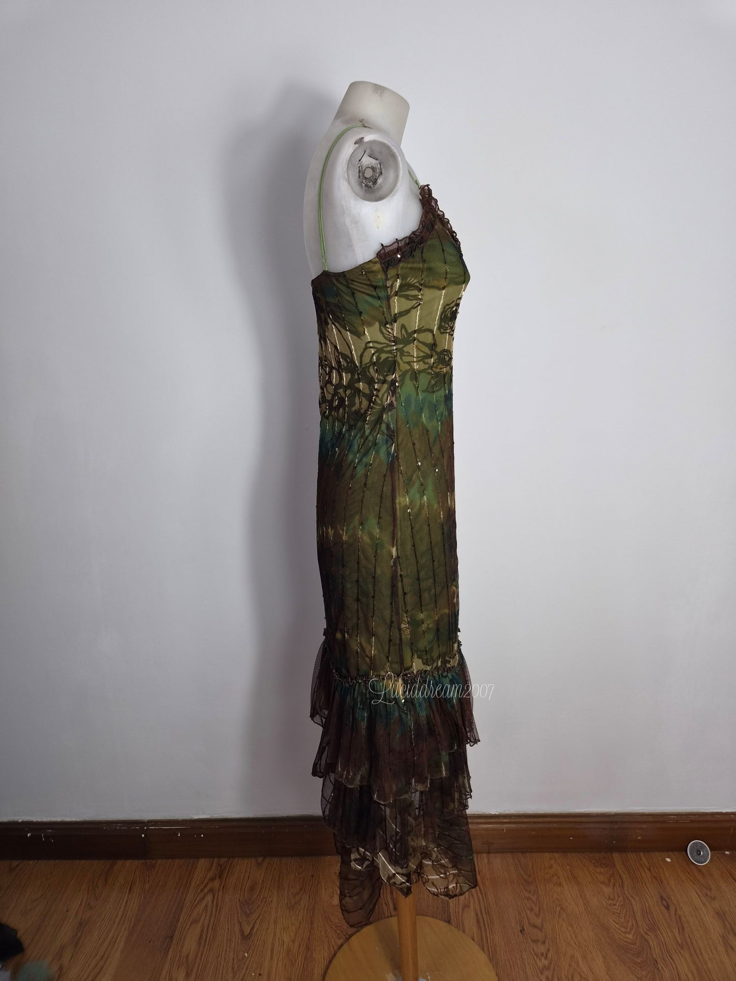 Green lace dress