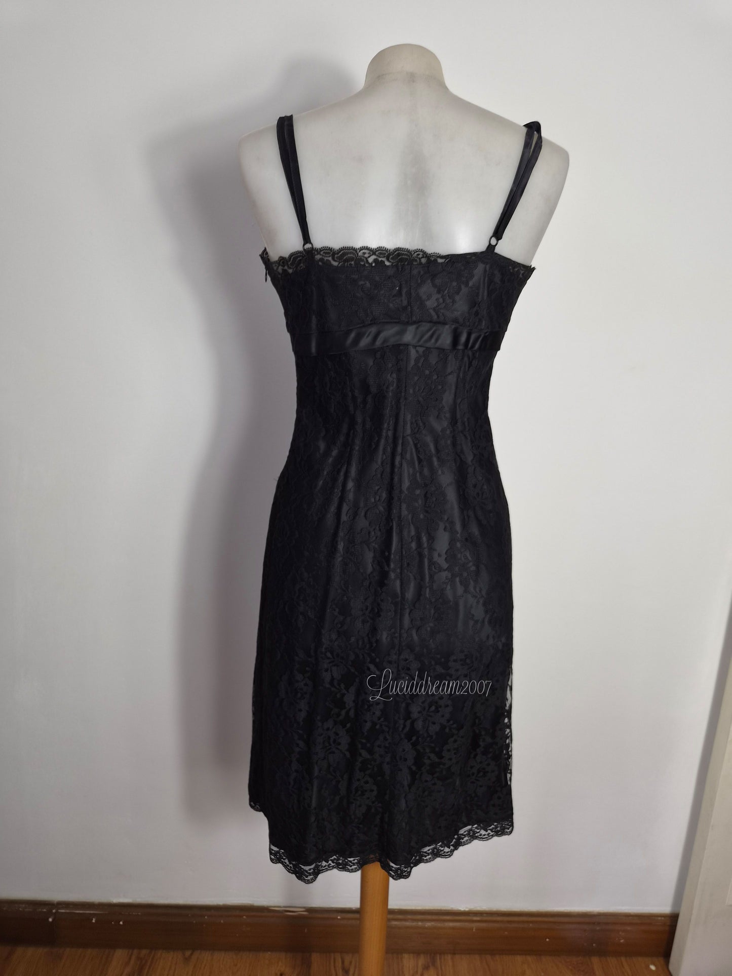 Black lace dress