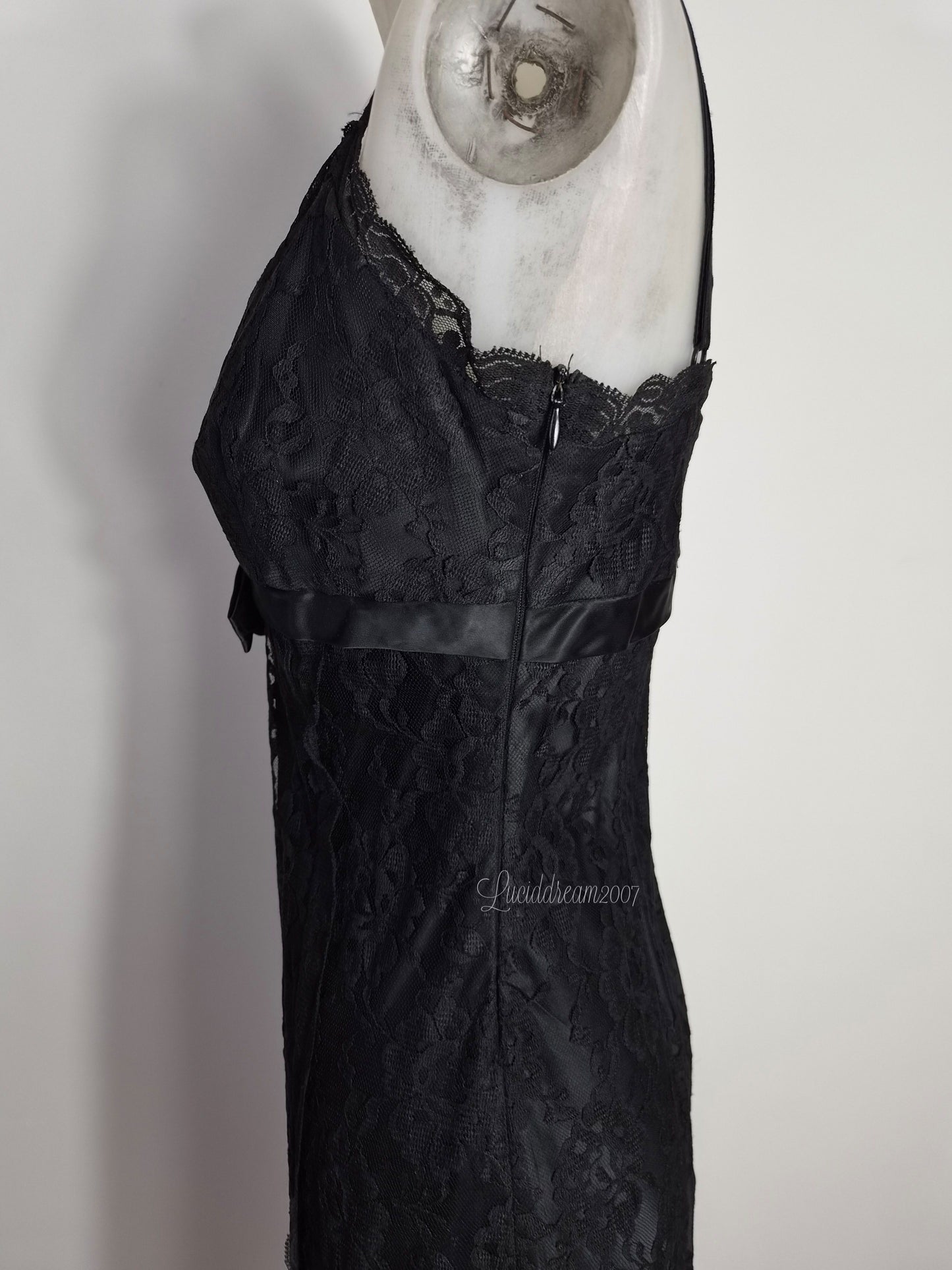 Black lace dress