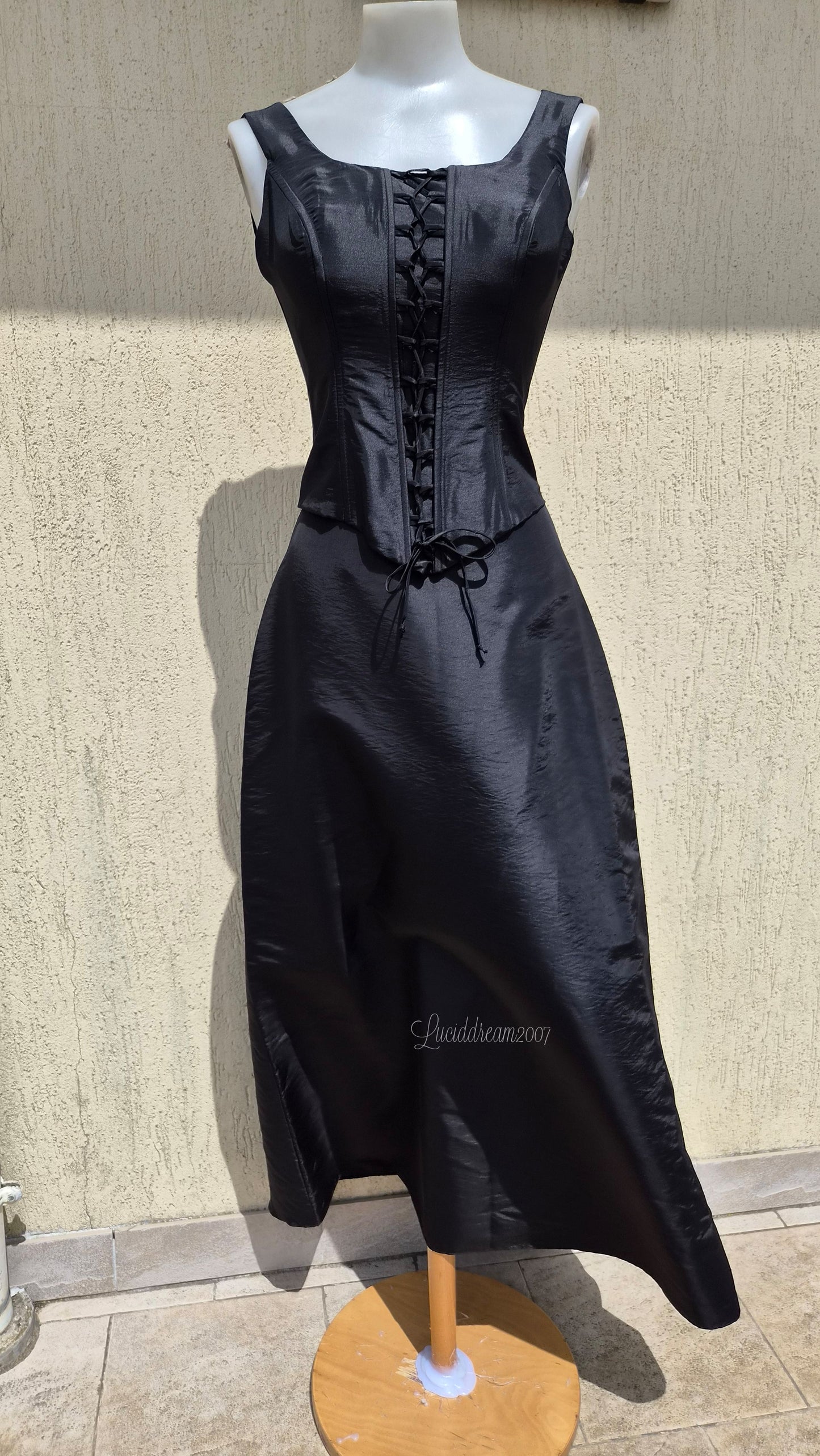 Ensemble noir haut effet corset