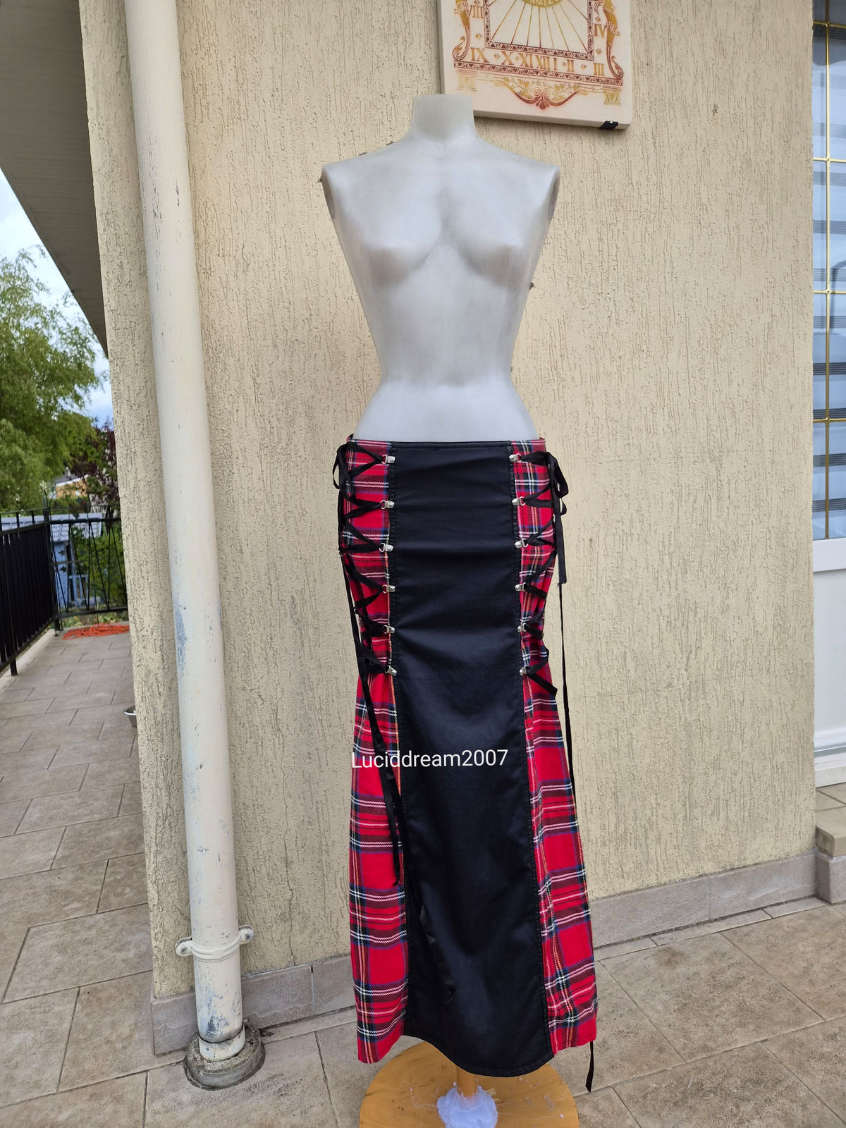Tartan skirt with lacing