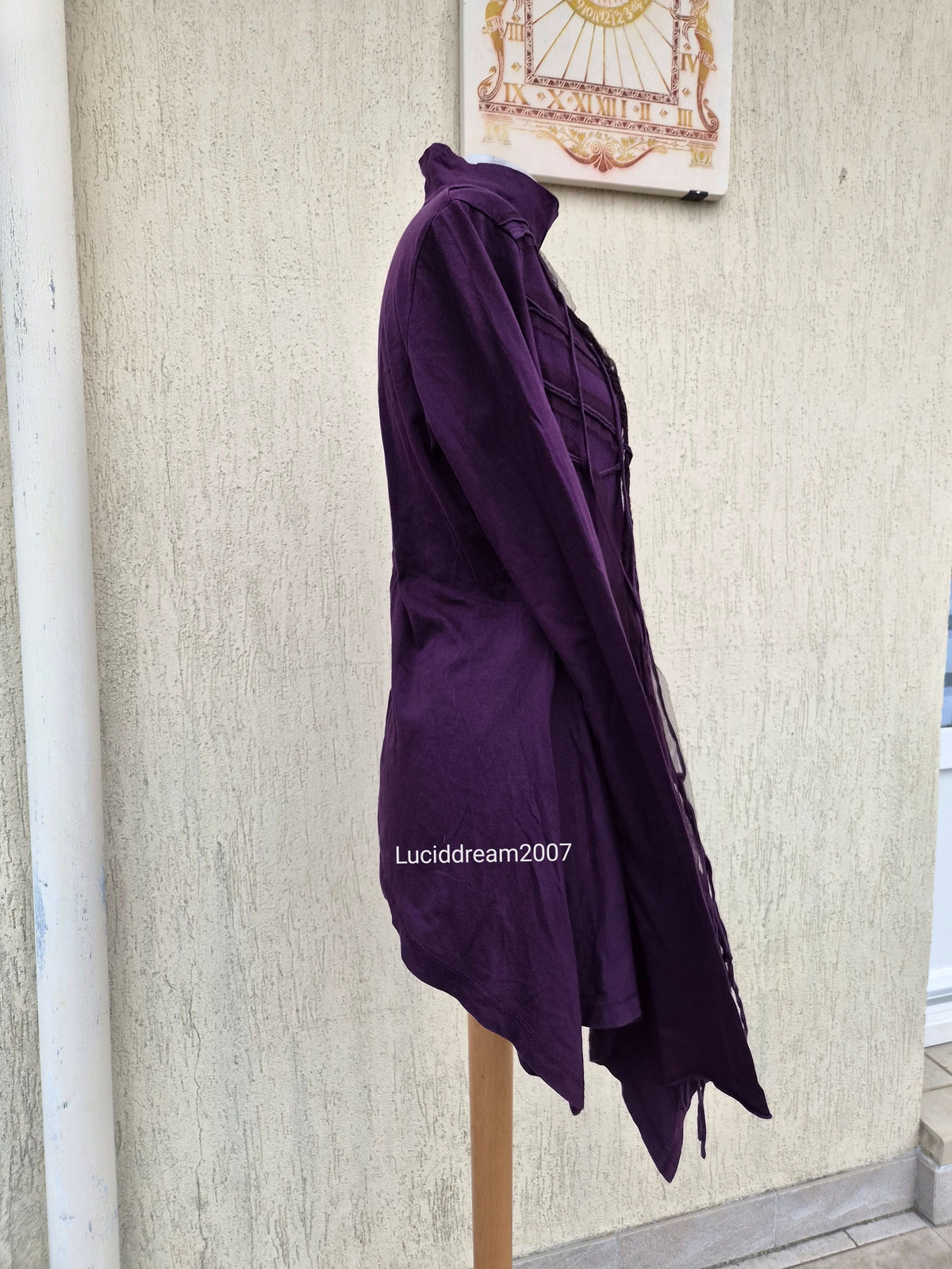 Haut violet destructuré