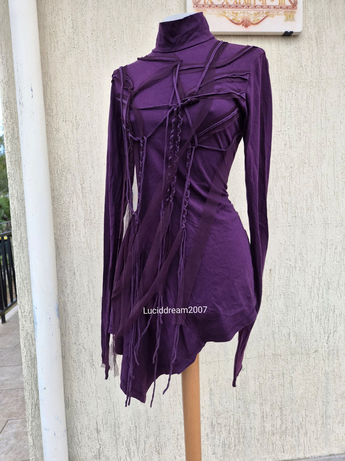 Haut violet destructuré