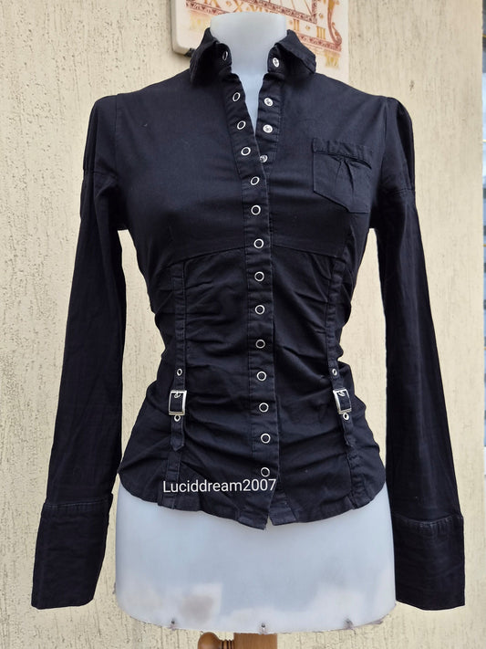 Chemise détails sangles