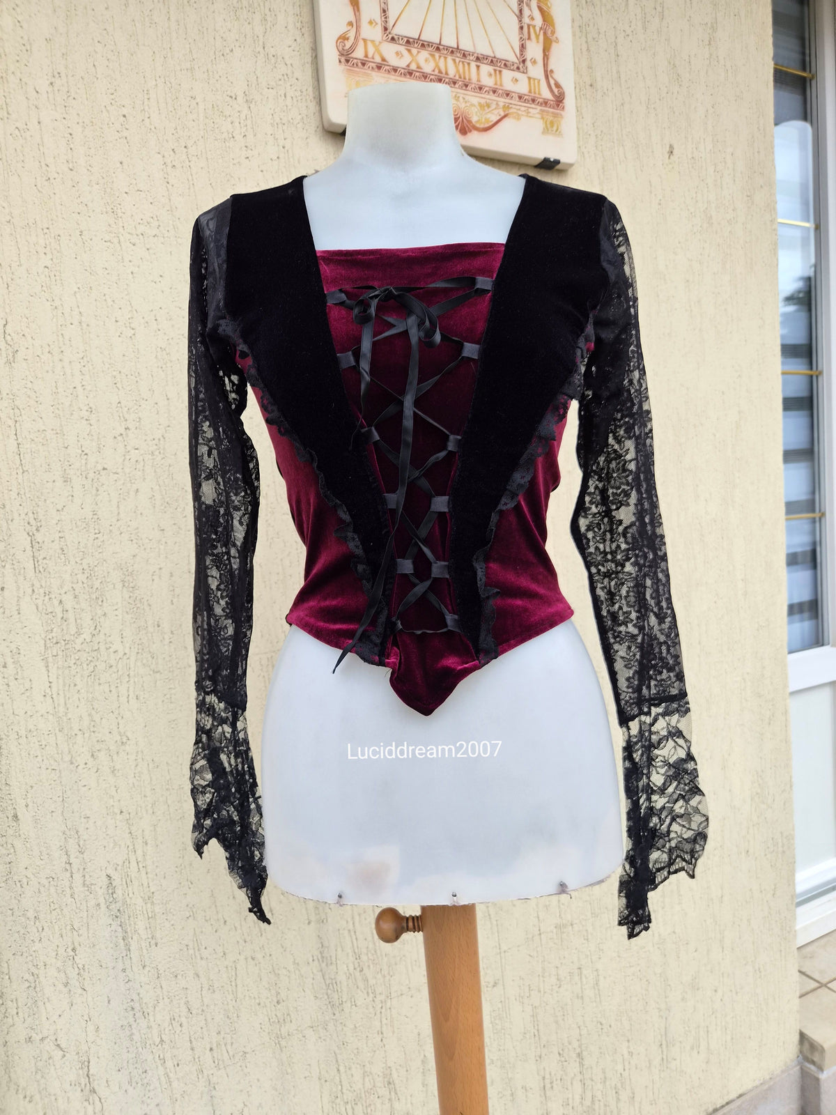 Haut corset velours et dentelle