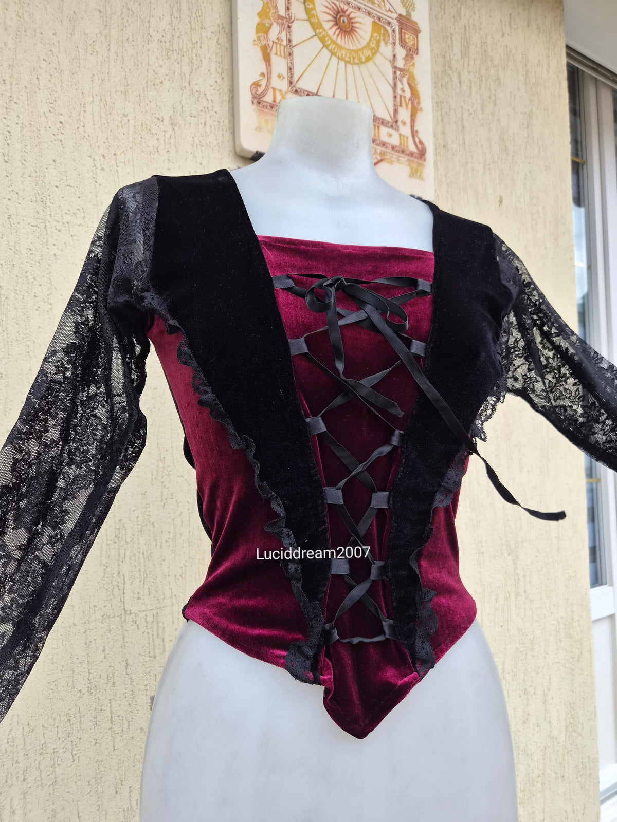 Haut corset velours et dentelle