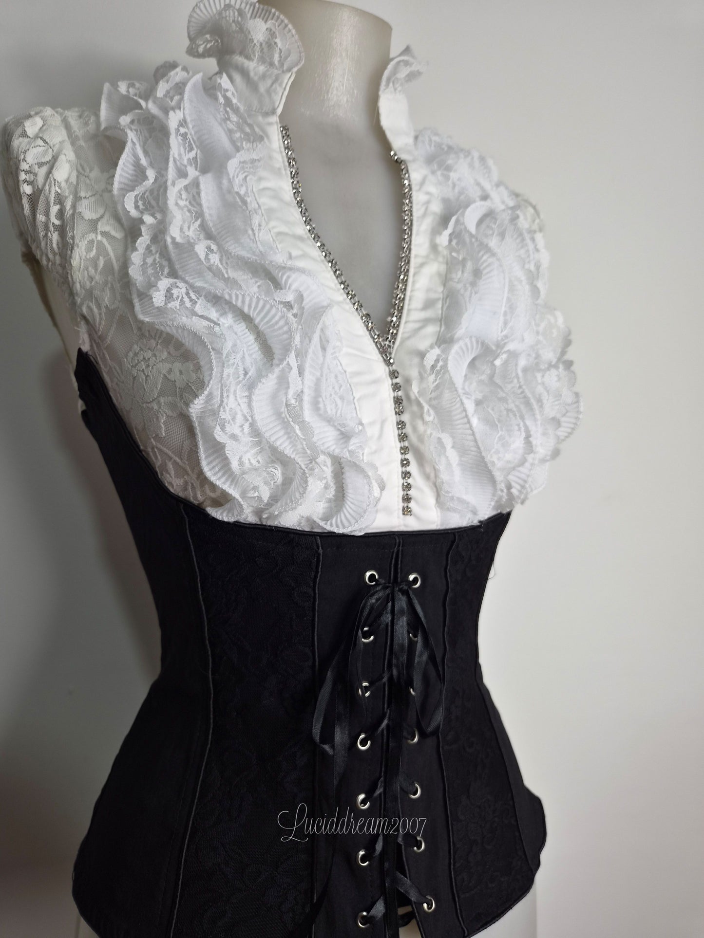 Haut officecore noir et blanc
