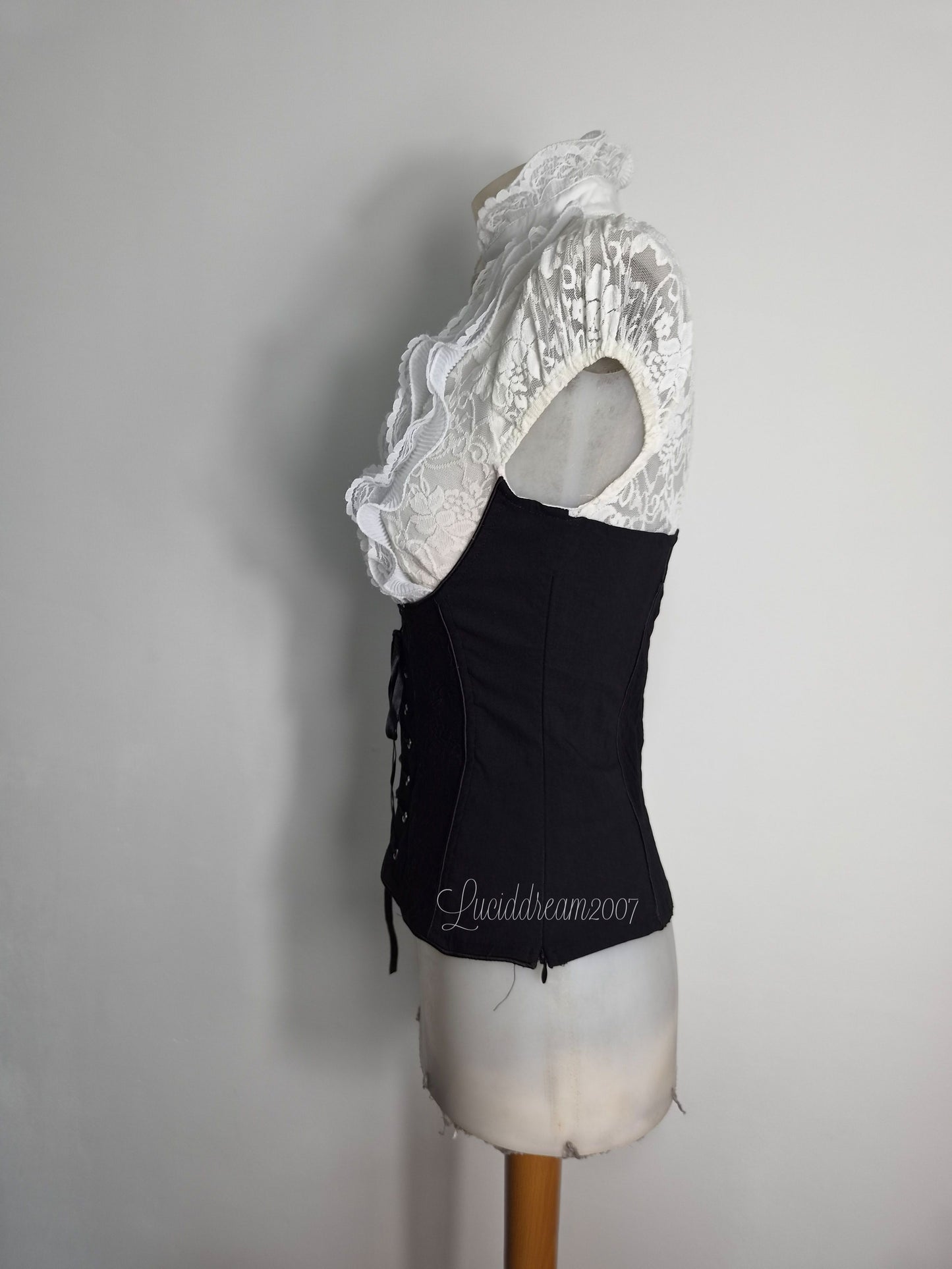 Haut officecore noir et blanc