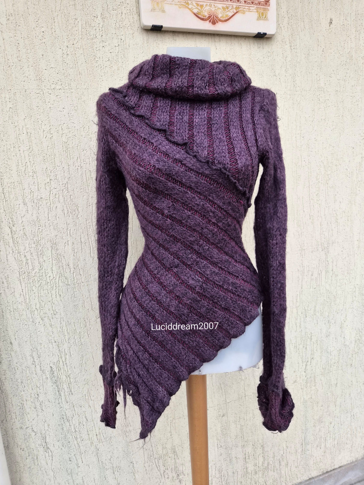 Blue Zone violet sweater