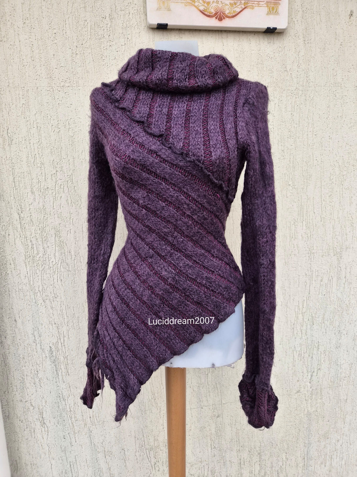 Blue Zone violet sweater