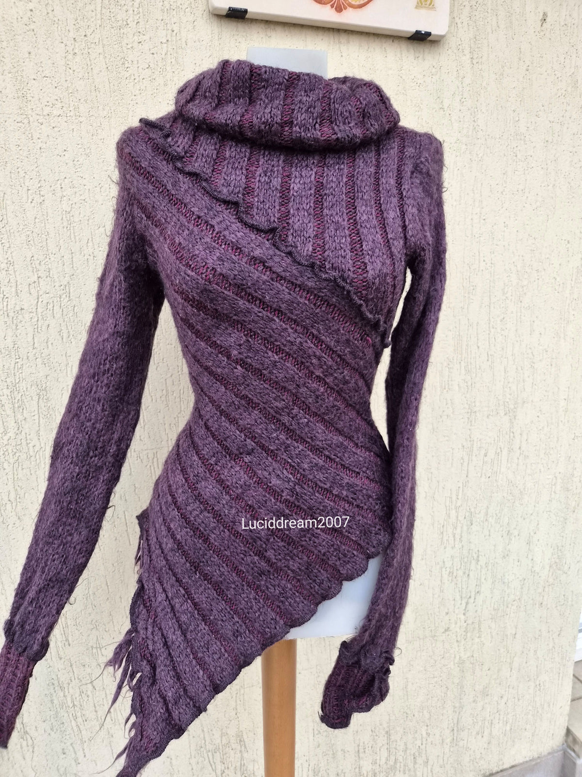 Blue Zone violet sweater
