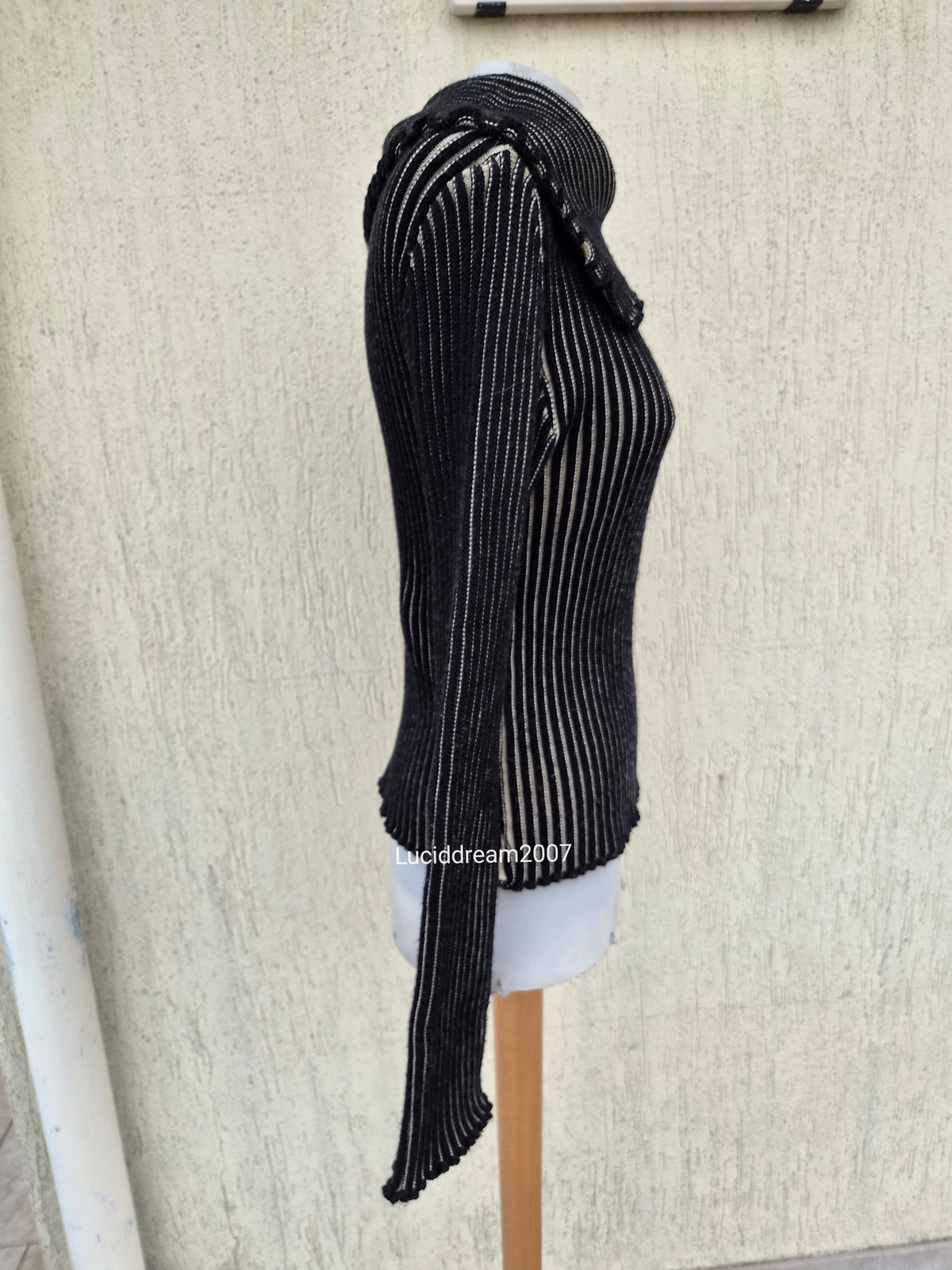 Brown ribbed sweater