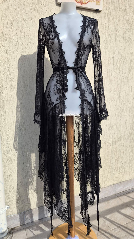 Long gilet en dentelle noir Dark in Love