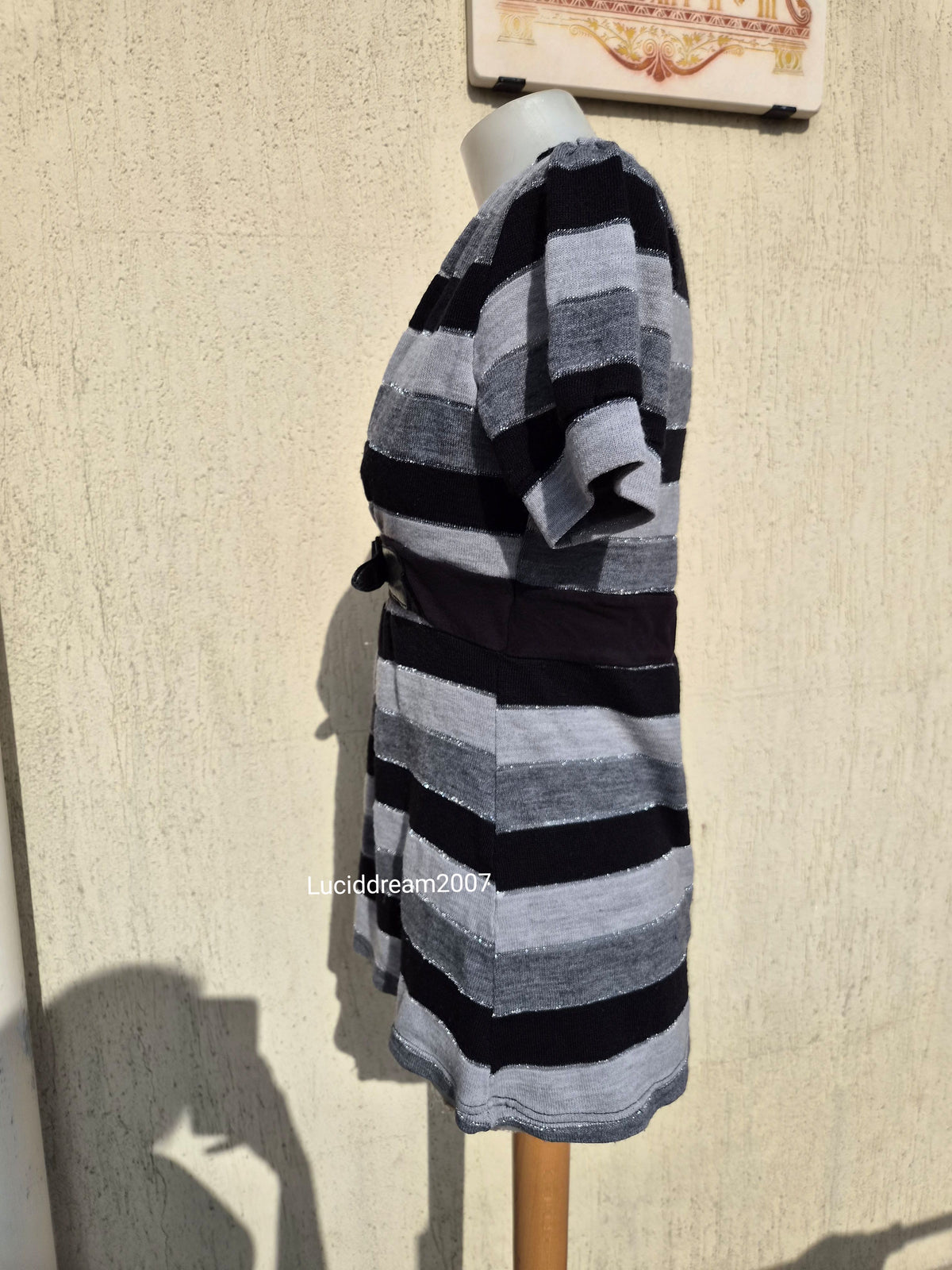 Short-sleeved striped top