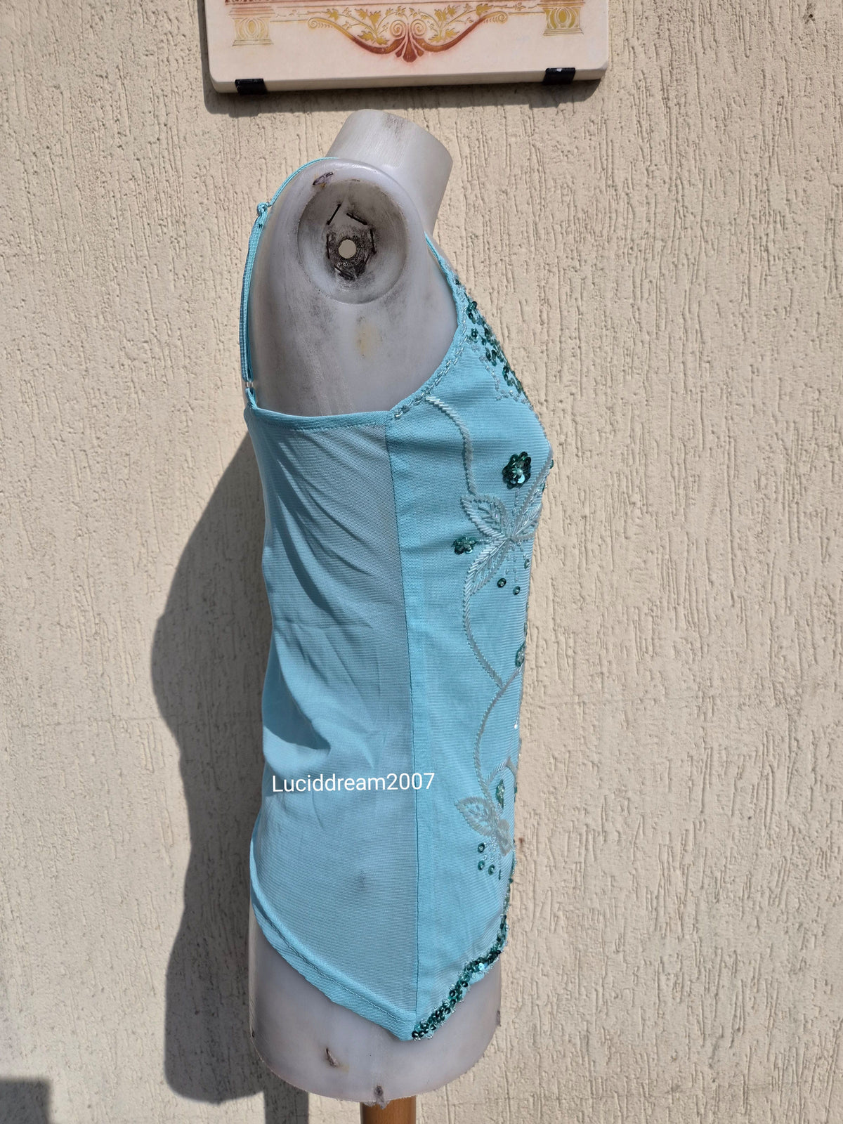 Haut en voile brodé de sequins
